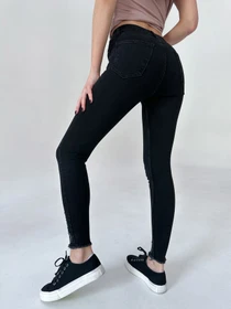 Джинсы ISSA Plus модель WN20-409_black Фото