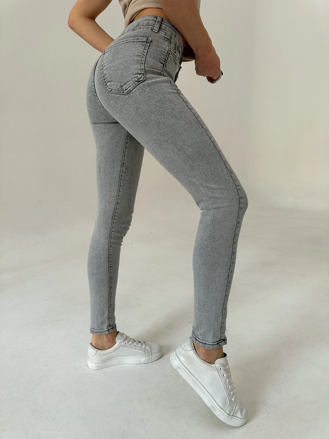Джинсы ISSA Plus модель WN20-410_grey Джинсы ISSA Plus модель WN20-410_grey Фото