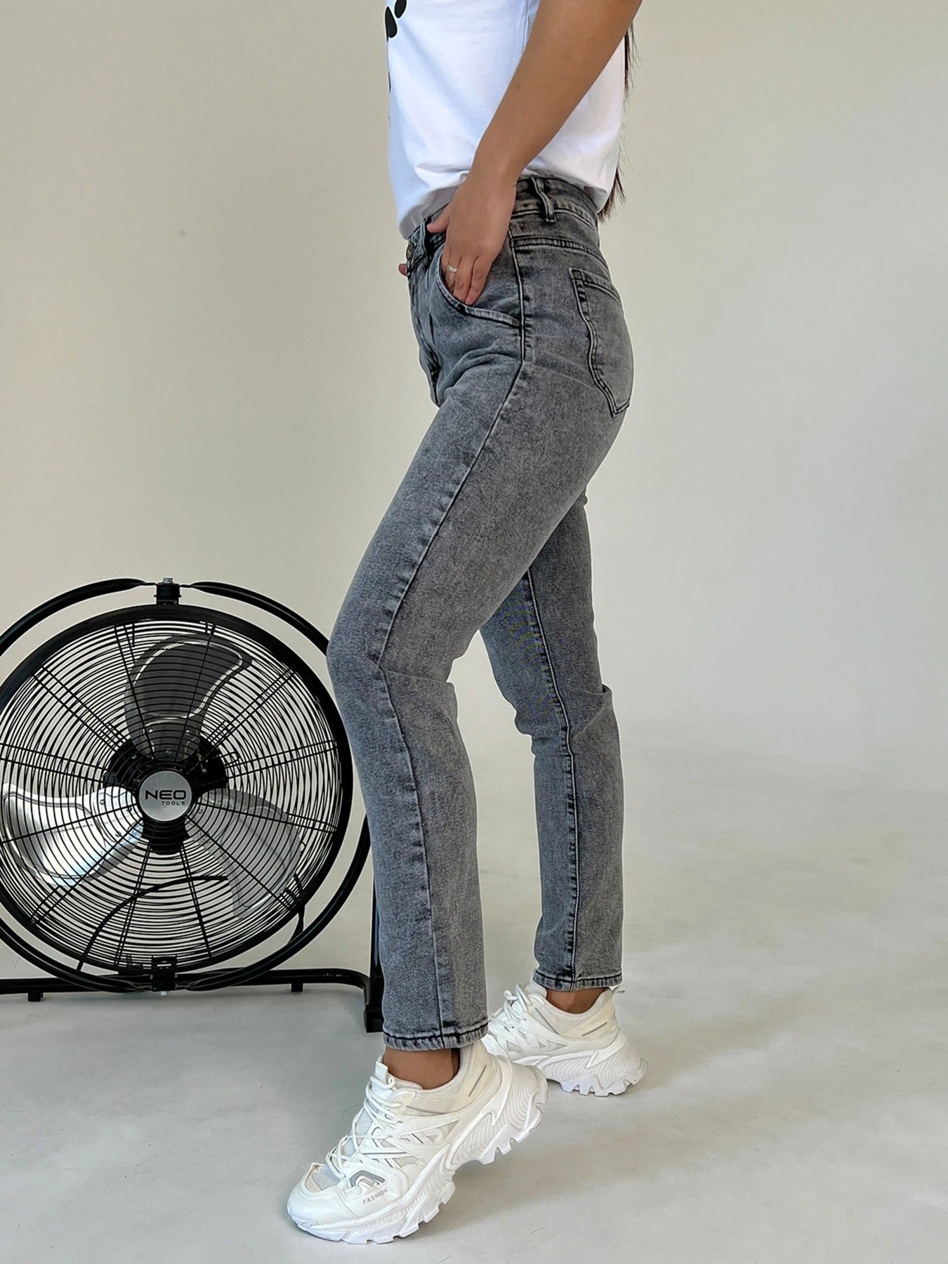 Джинси ISSA Plus модель WN20-415_grey Джинси ISSA Plus модель WN20-415_grey Фото