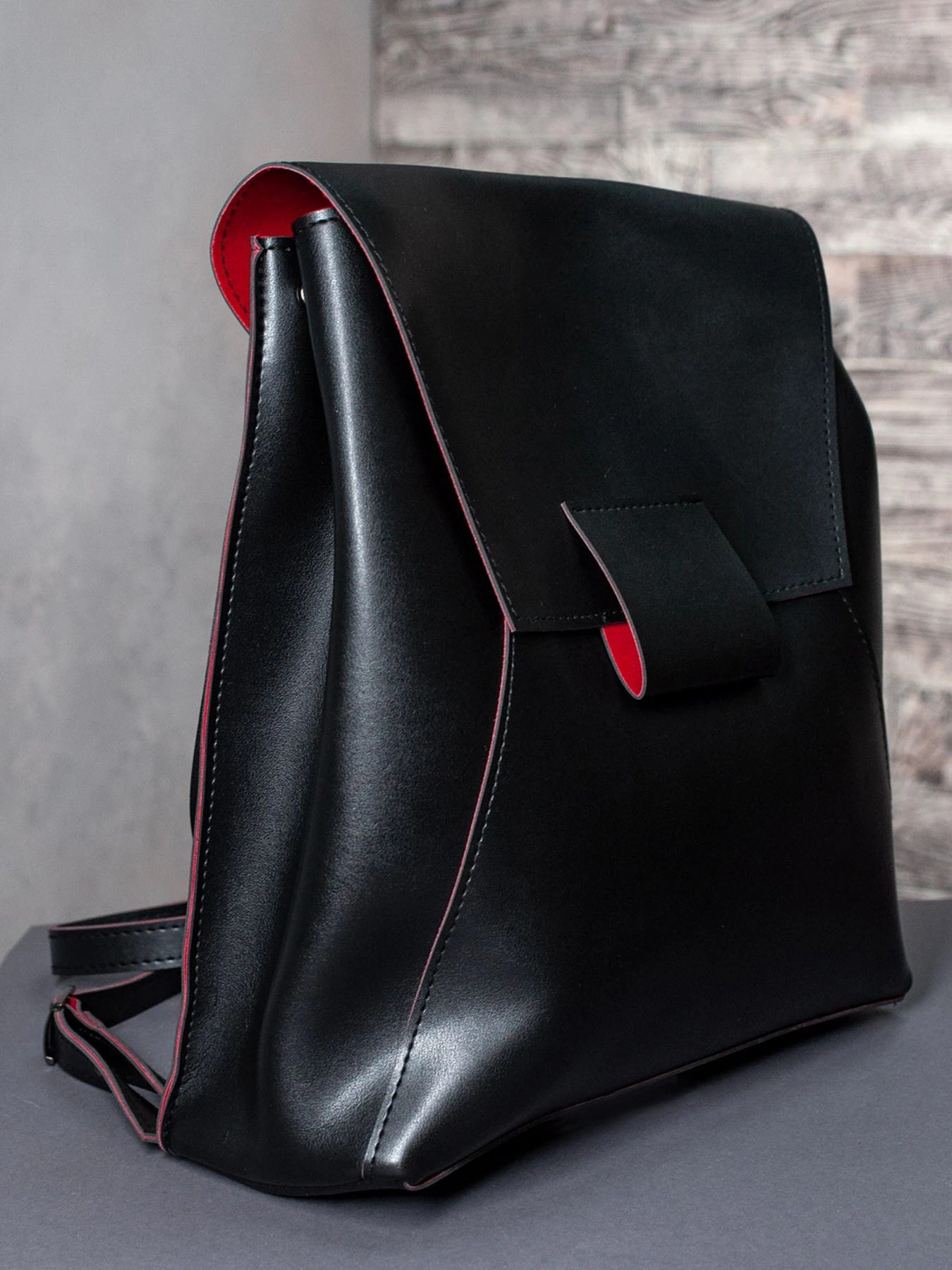Рюкзаки ISSA Plus модель SU3-178_blackred Рюкзаки ISSA Plus модель SU3-178_blackred Фото