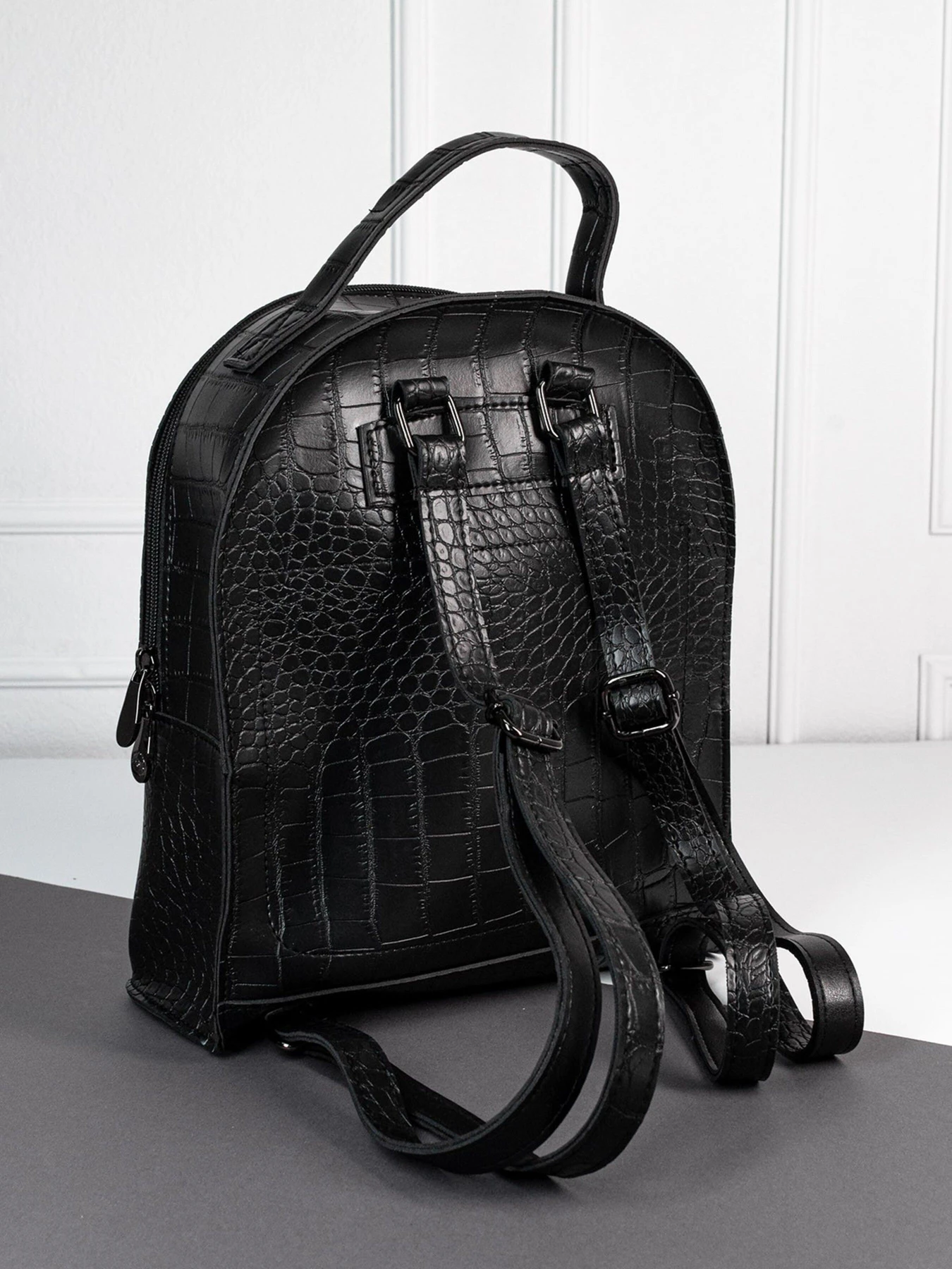Рюкзаки ISSA Plus модель SU3-182_black Рюкзаки ISSA Plus модель SU3-182_black Фото