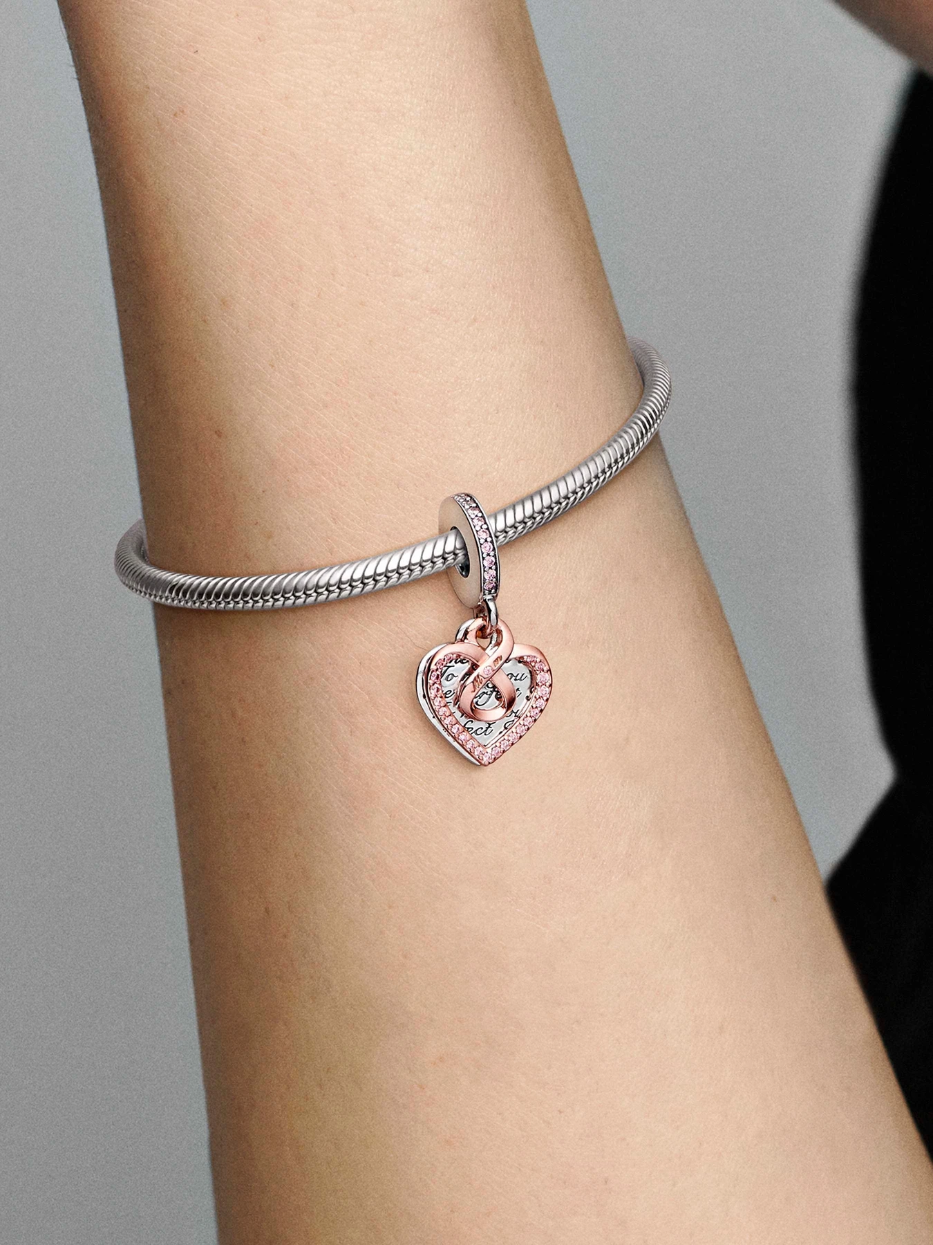 Классические PANDORA Moments модель 782641C01 Классические PANDORA Moments модель 782641C01 Фото