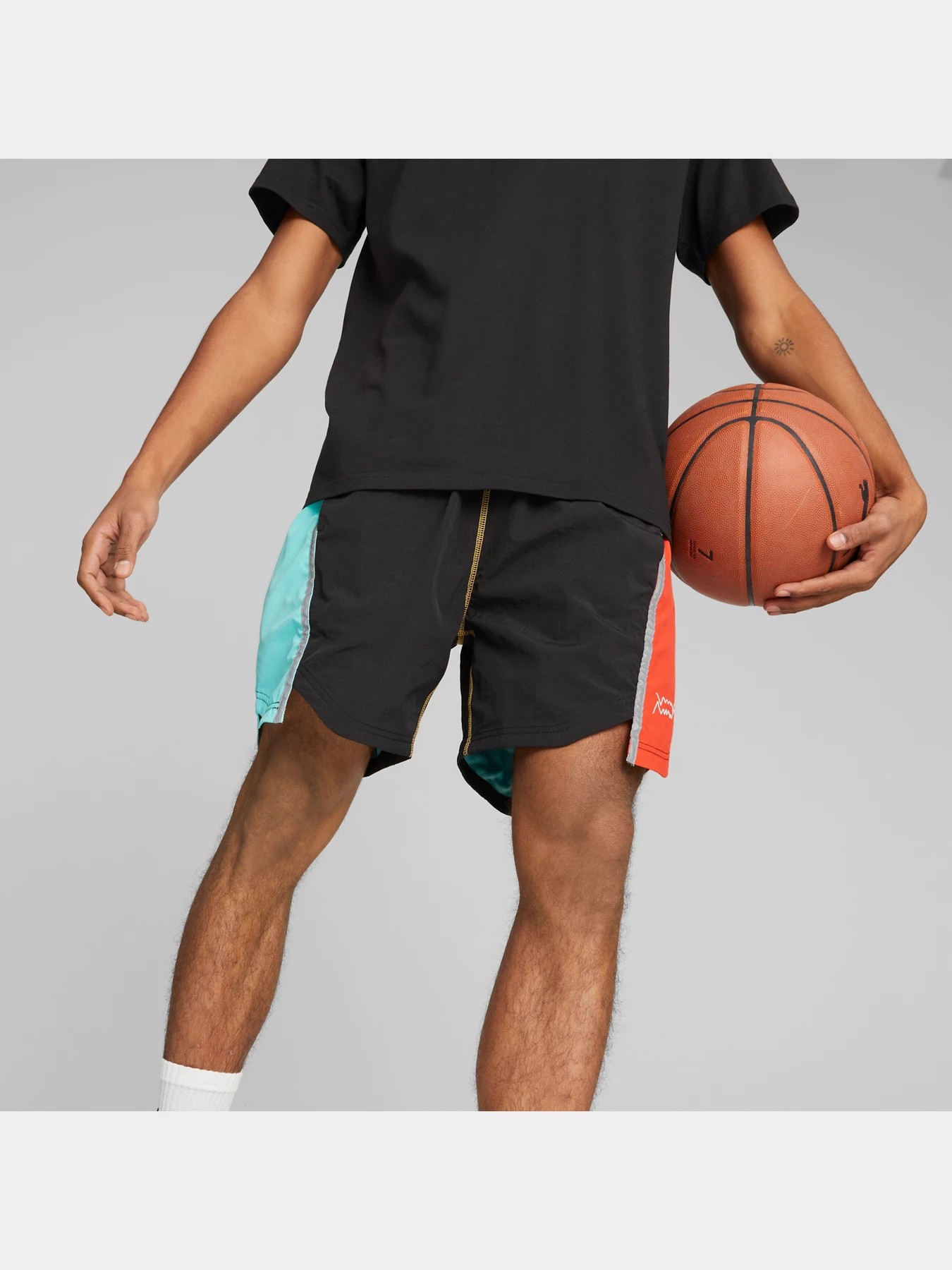 Шорты PUMA Blocked Shot Short модель 538534 Фото