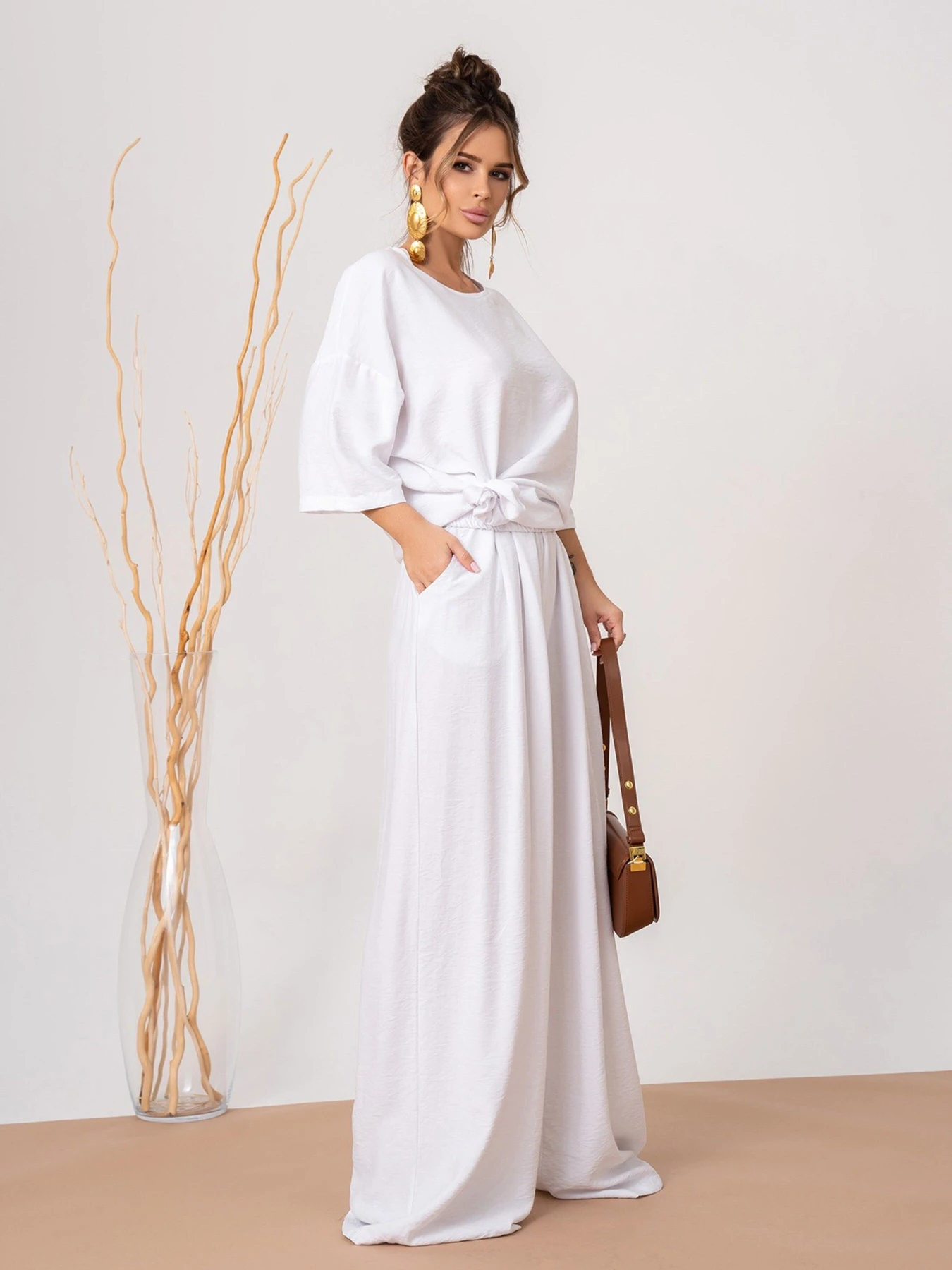 Костюмы ISSA Plus модель 13883_white Костюмы ISSA Plus модель 13883_white Фото