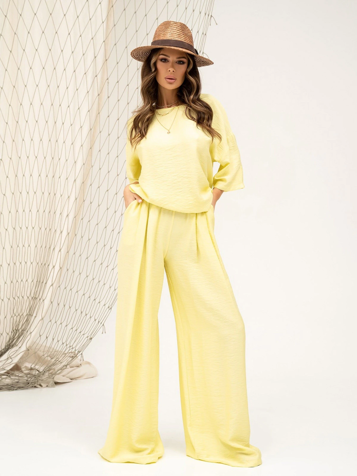 Костюмы ISSA Plus модель 13883_yellow Костюмы ISSA Plus модель 13883_yellow Фото