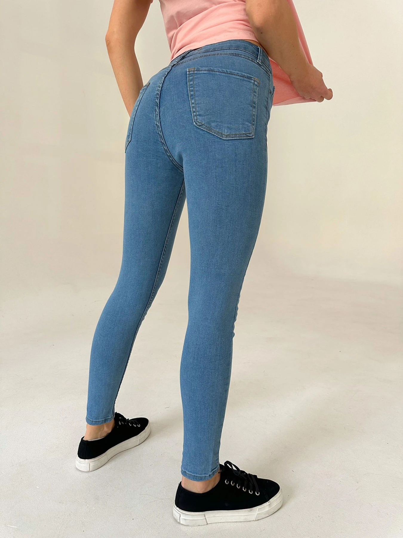 Джинсы ISSA Plus модель WN20-410_blue Джинсы ISSA Plus модель WN20-410_blue Фото