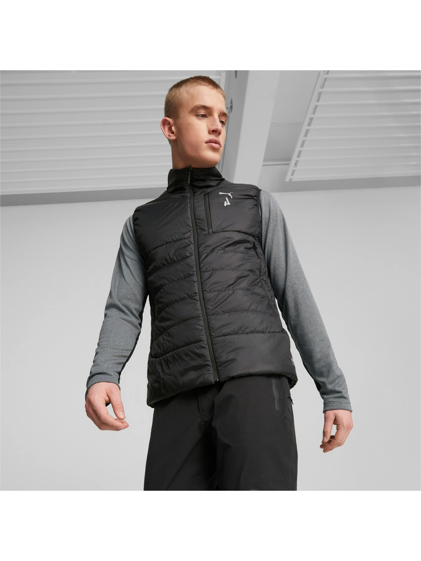 Куртки та дублянки PUMA M Seasons Primaloft Vest модель 523255 Куртки та дублянки PUMA M Seasons Primaloft Vest модель 523255 Фото