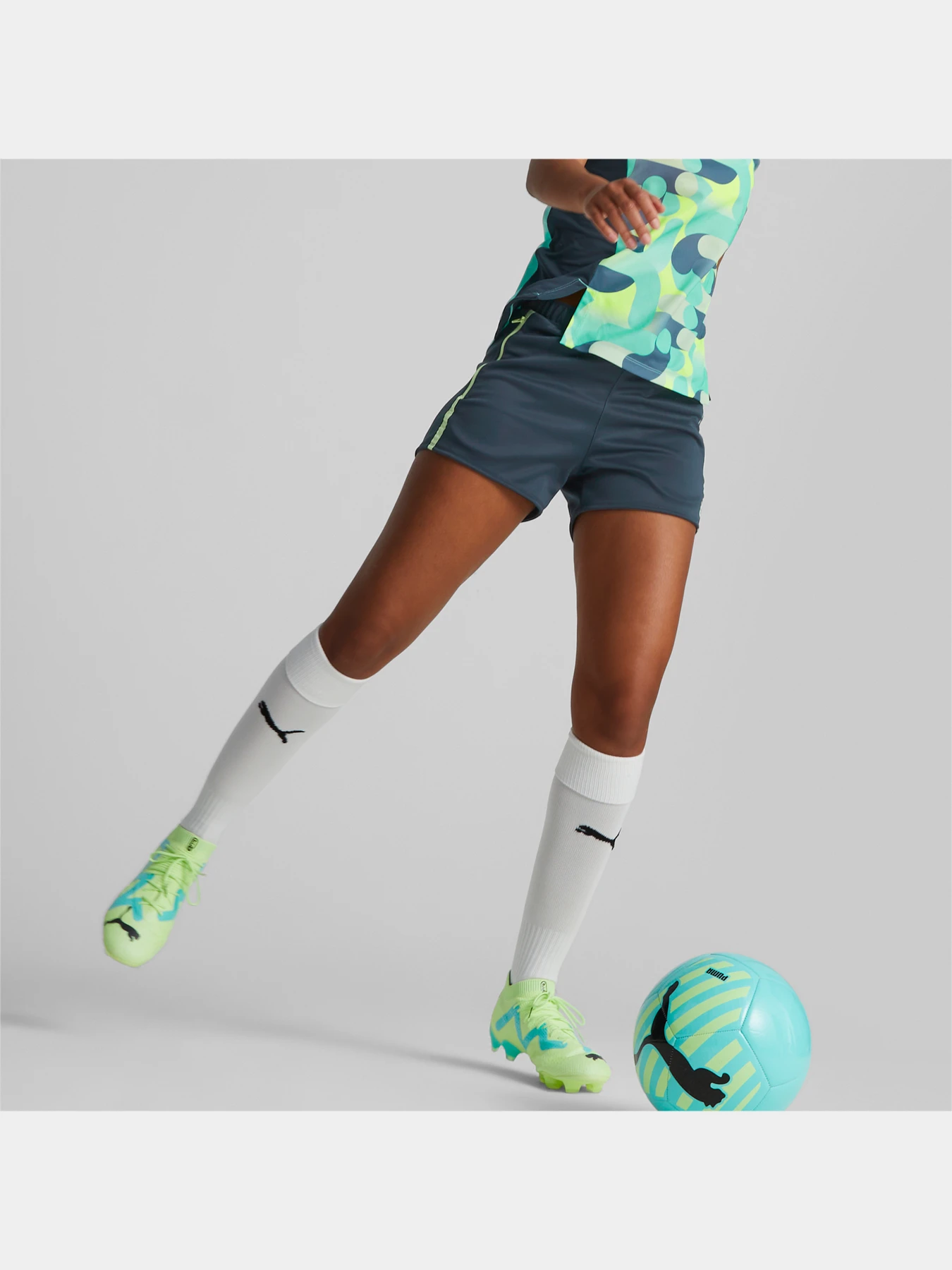 Шорты PUMA Individualblaze Shorts модель 658303 Шорты PUMA Individualblaze Shorts модель 658303 Фото