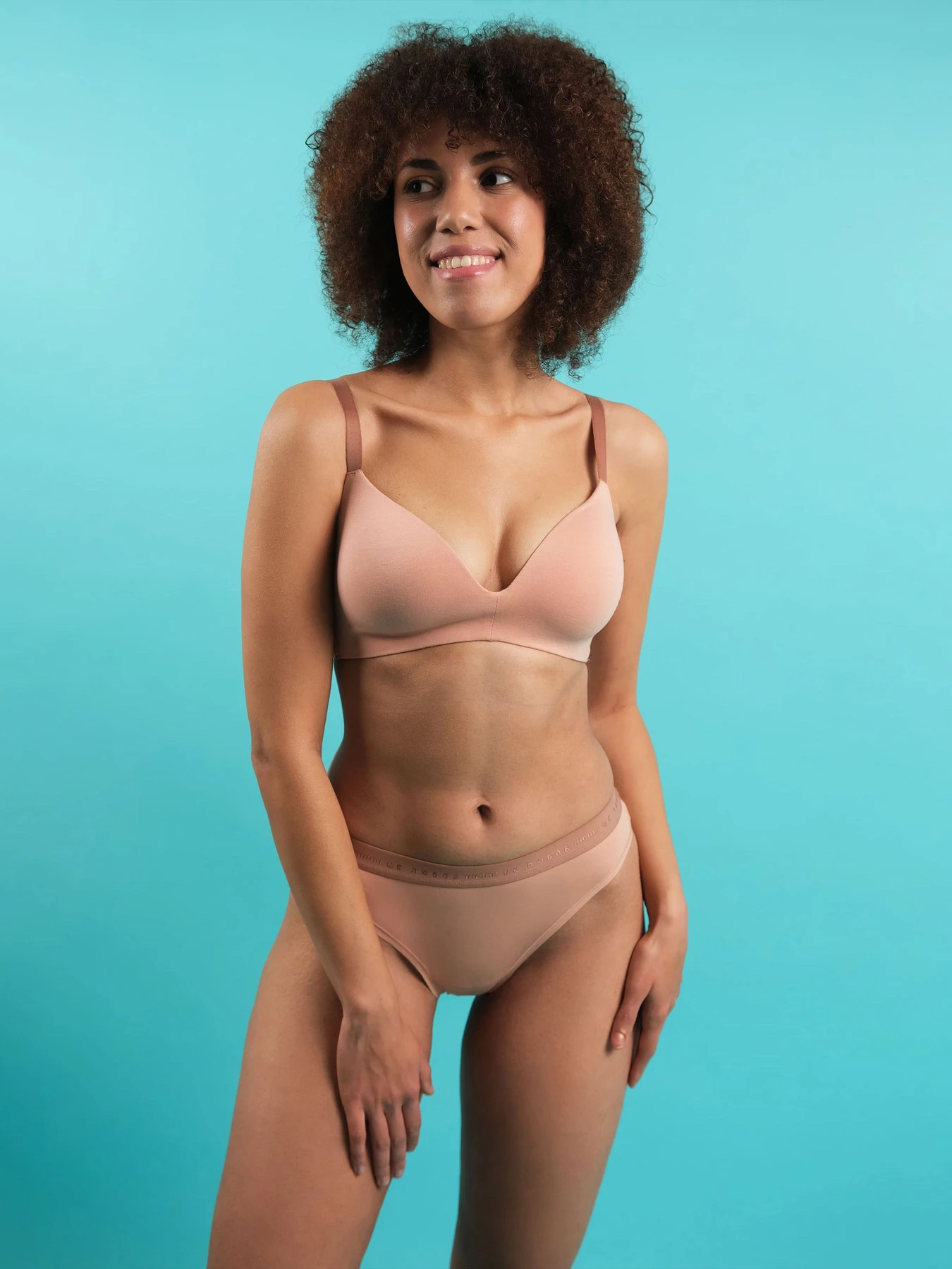 Нижнее белье Brabrabra модель SLZ24501015_caramel Нижнее белье Brabrabra модель SLZ24501015_caramel Фото