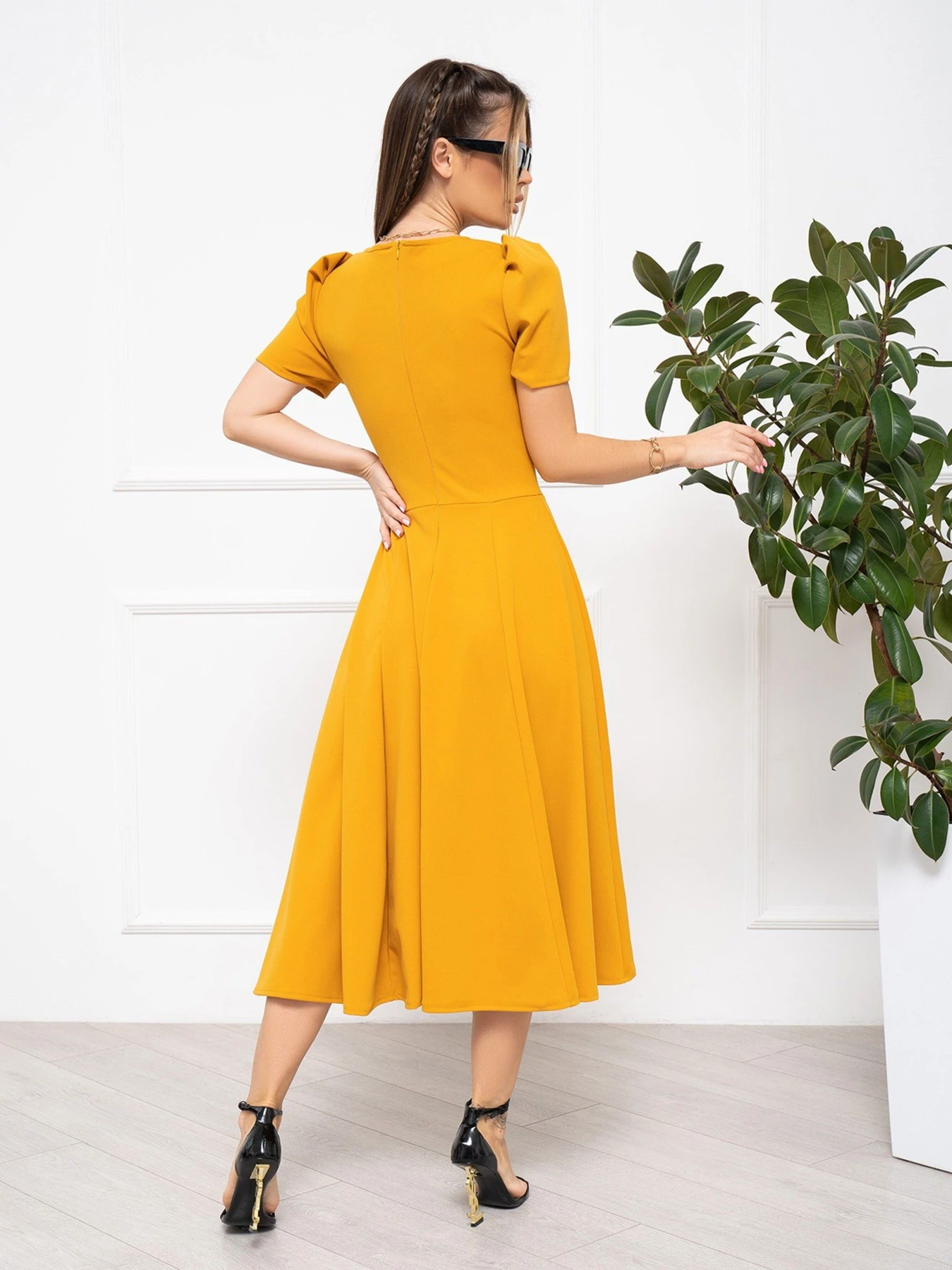 Платья ISSA Plus модель 13933_mustard Платья ISSA Plus модель 13933_mustard Фото