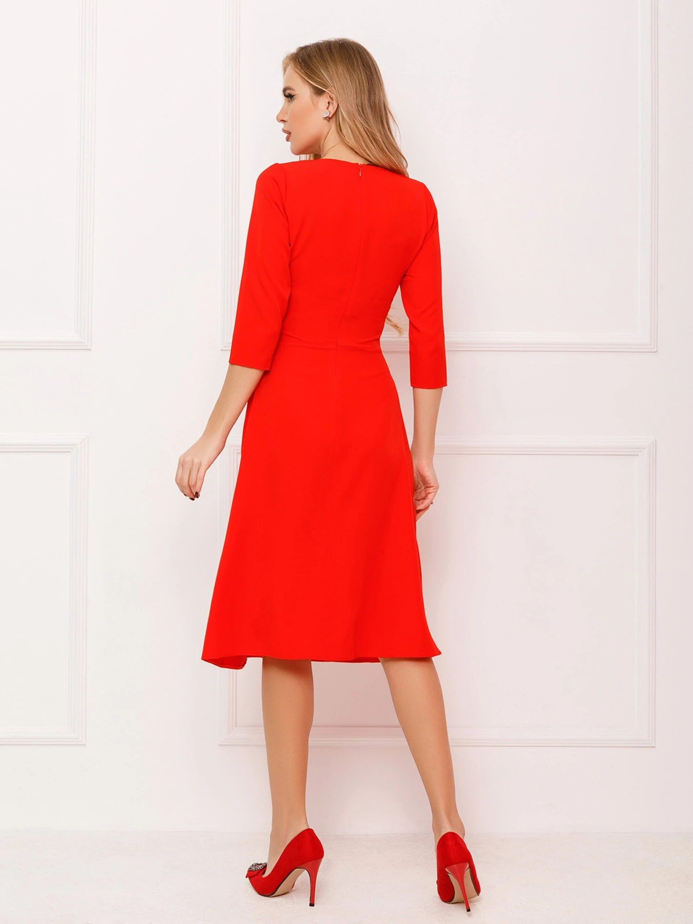 Сукні ISSA Plus модель 12859A_red Сукні ISSA Plus модель 12859A_red Фото