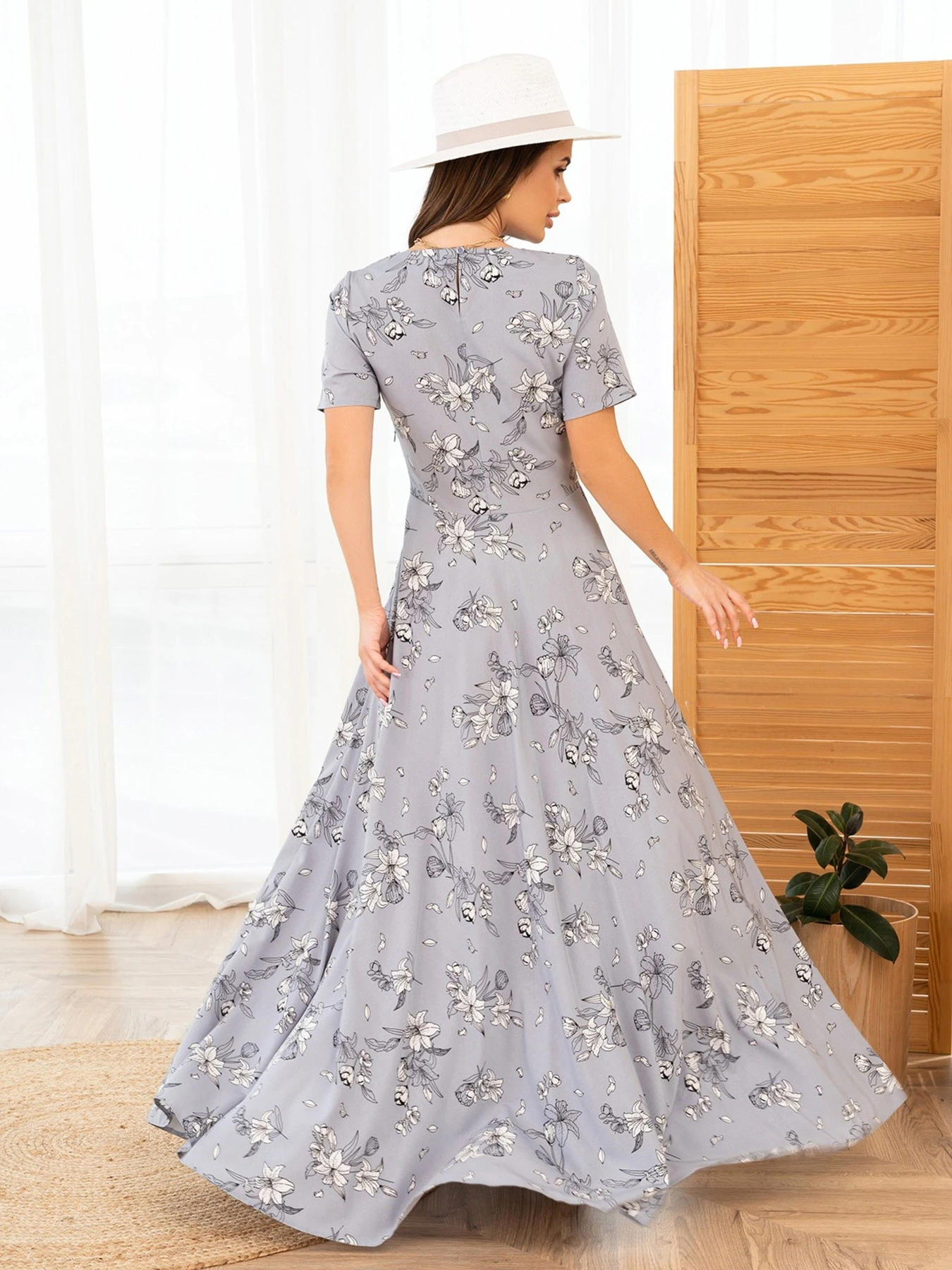 Сукні ISSA Plus модель 13993_grey Сукні ISSA Plus модель 13993_grey Фото