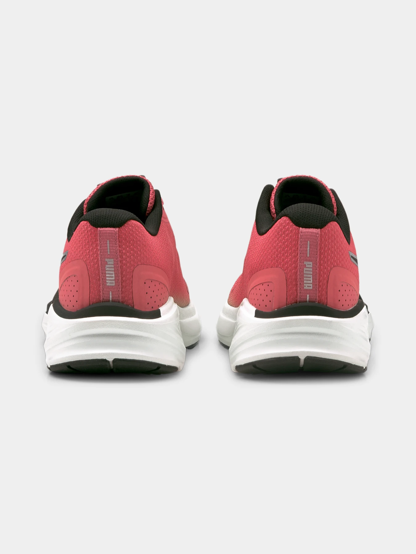 Кроссовки PUMA Aviator Wtr модель 195506 Кроссовки PUMA Aviator Wtr модель 195506 Фото