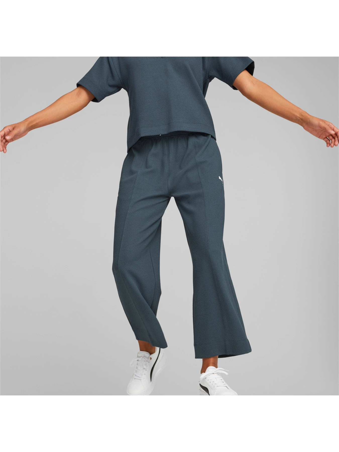 Штани PUMA HER Straight Pants модель 673113 Штани PUMA HER Straight Pants модель 673113 Фото