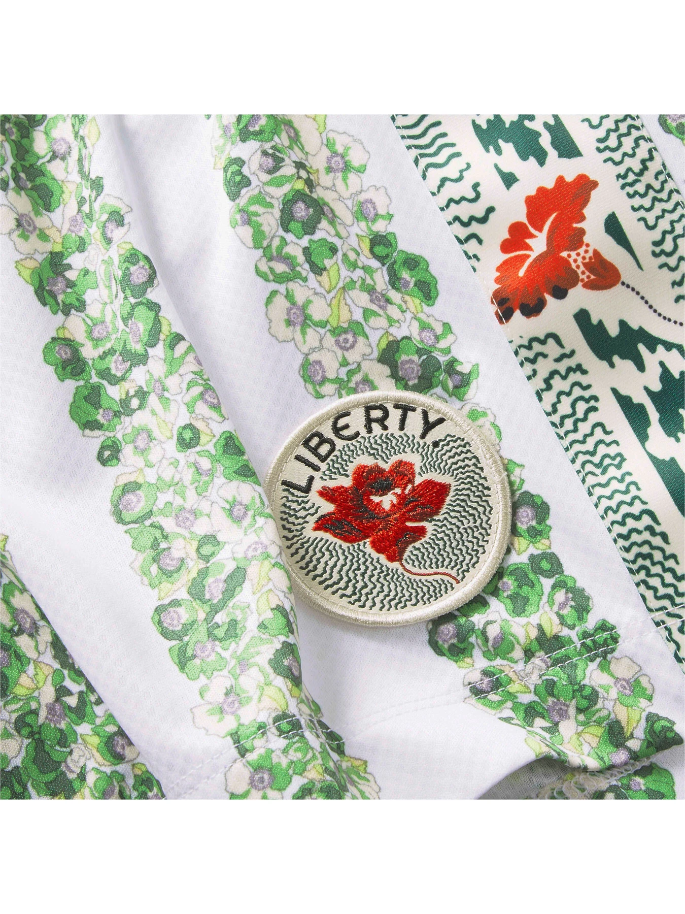 Шорты PUMA x Liberty Shorts модель 534247 Шорты PUMA x Liberty Shorts модель 534247 Фото