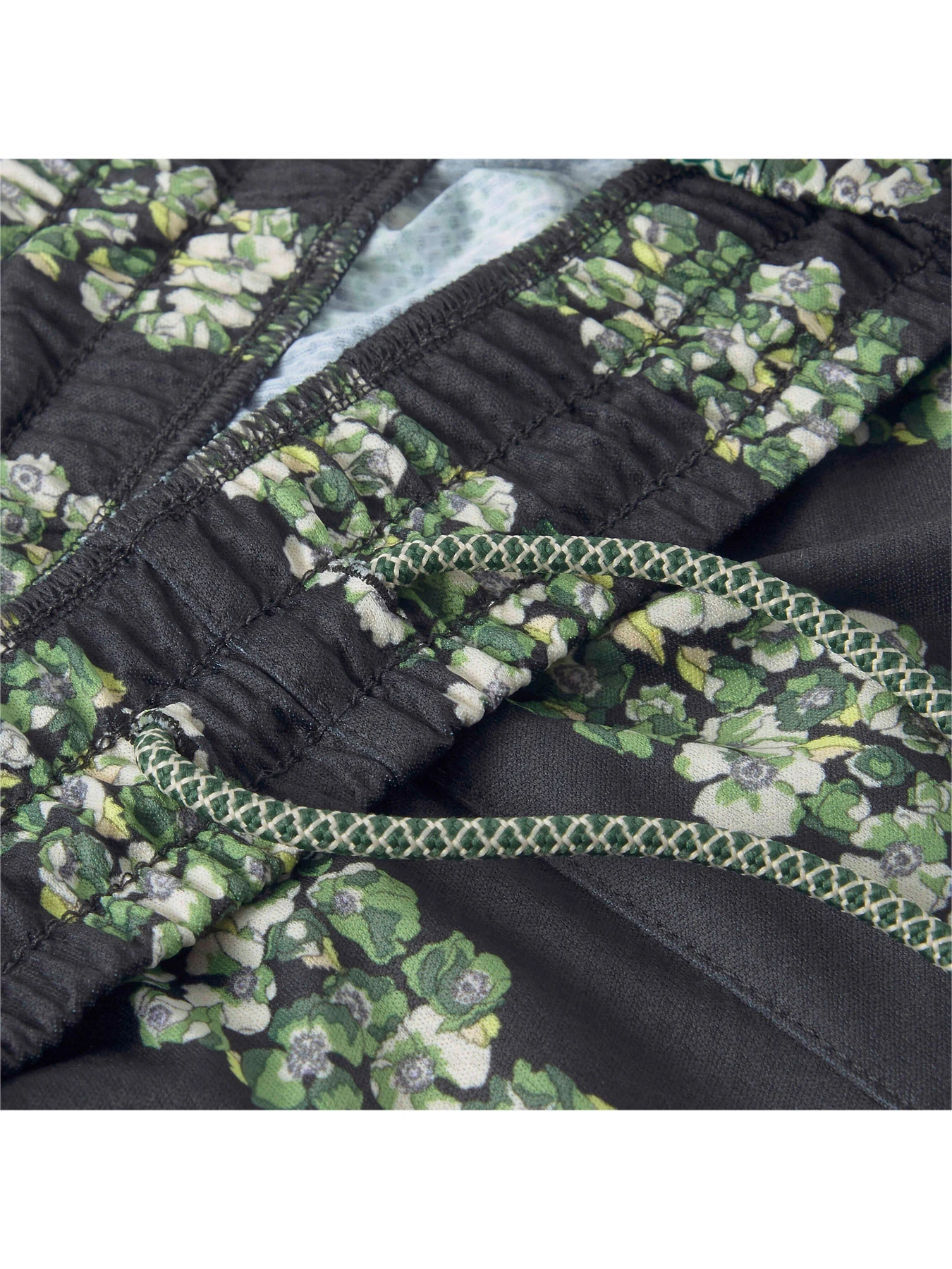 Шорти PUMA x Liberty Shorts модель 534247 Шорти PUMA x Liberty Shorts модель 534247 Фото