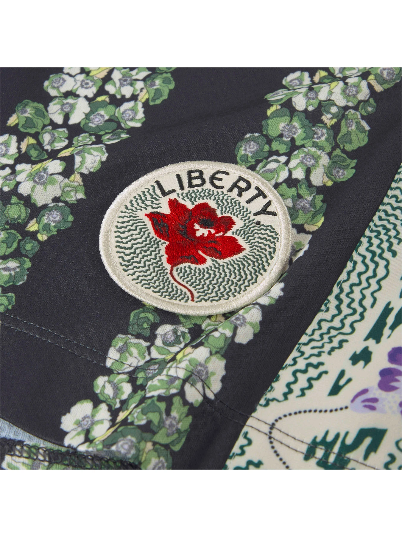 Шорти PUMA x Liberty Shorts модель 534247 Шорти PUMA x Liberty Shorts модель 534247 Фото