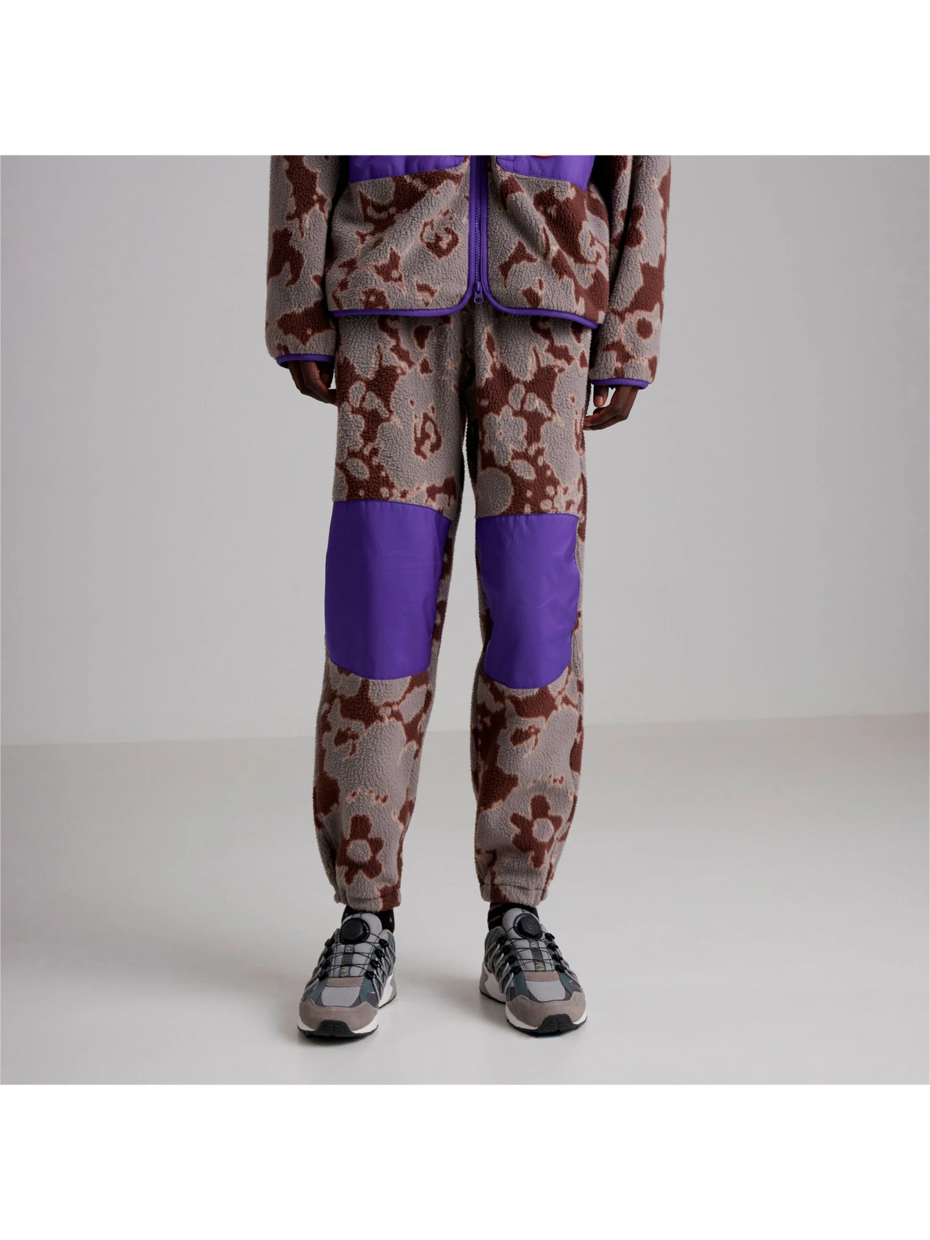 Брюки PUMA x P.A.M. Fleece Pants модель 536007 Фото