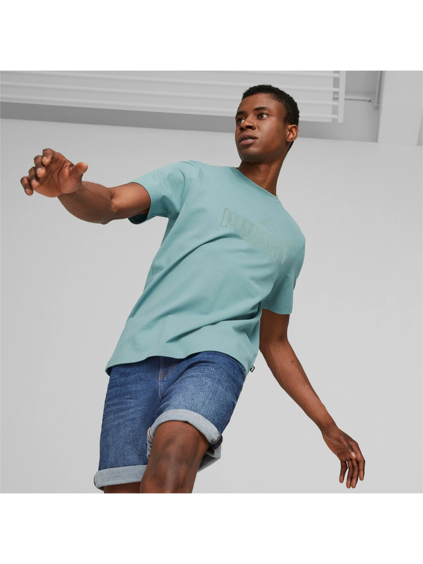 Футболки и поло PUMA Ess Elevated Pique Tee модель 673385 Футболки и поло PUMA Ess Elevated Pique Tee модель 673385 Фото