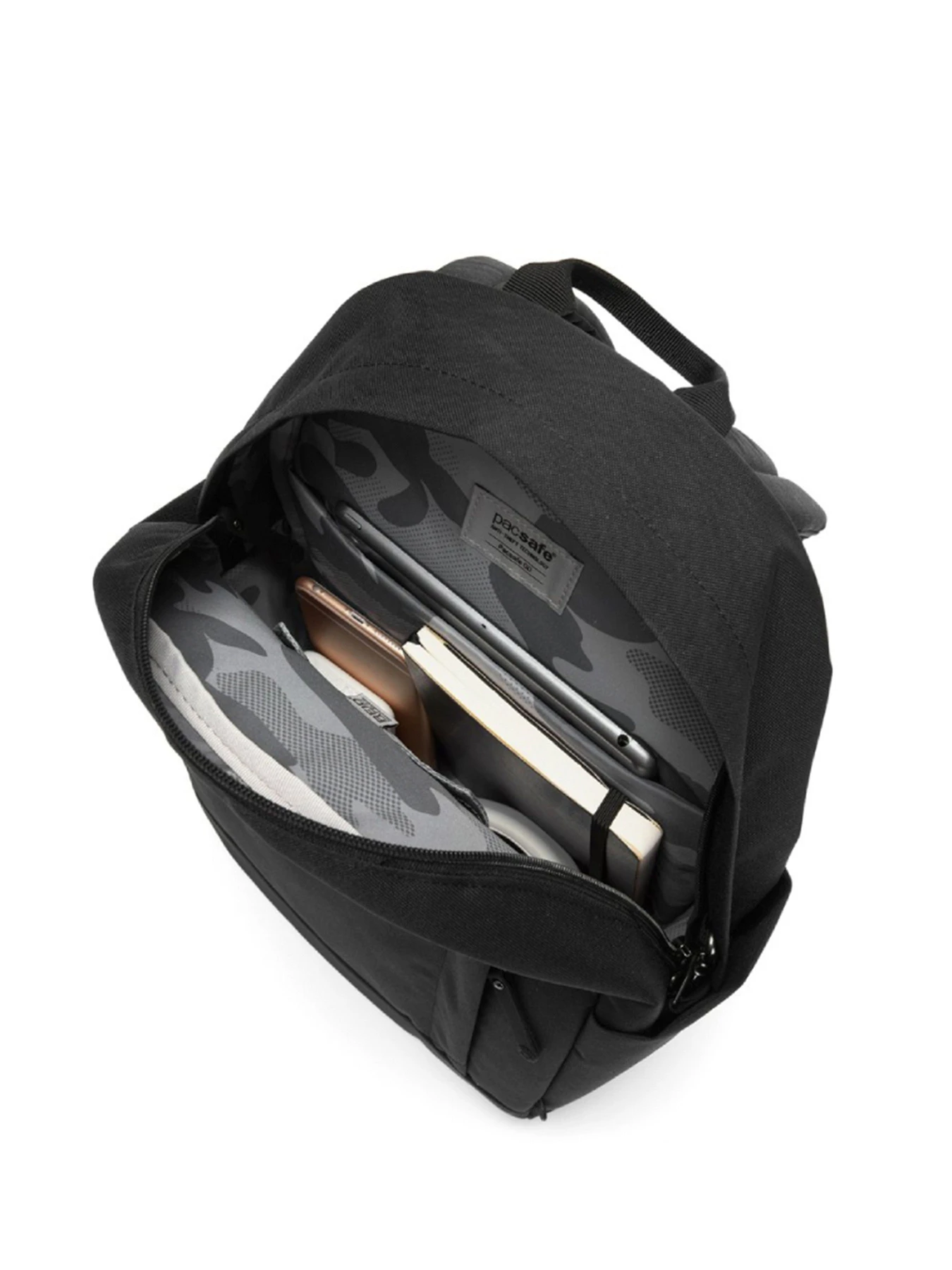 Рюкзаки Pacsafe GO 15L backpack модель 35110100 Рюкзаки Pacsafe GO 15L backpack модель 35110100 Фото