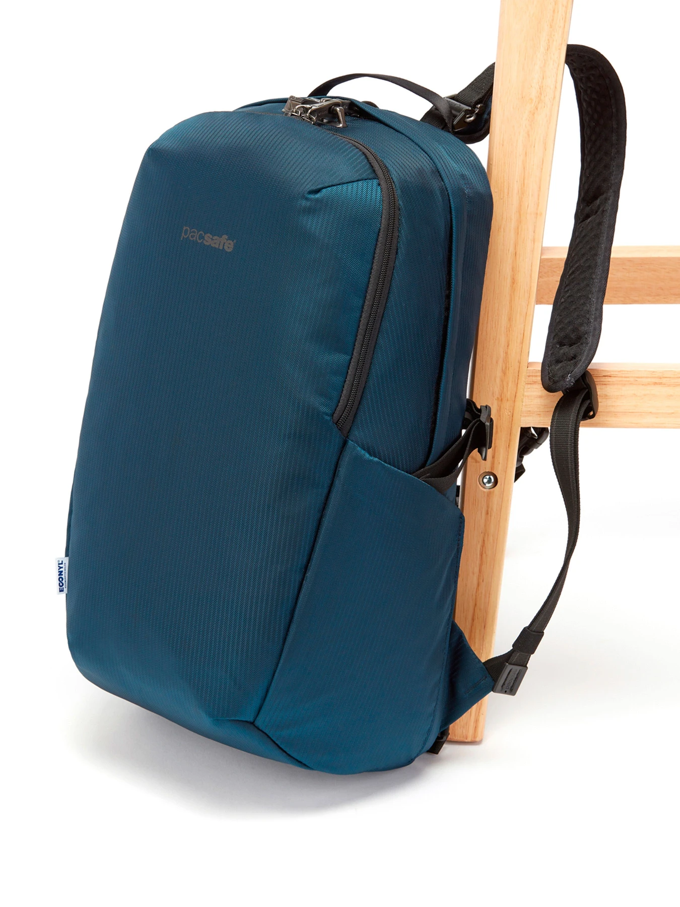 Рюкзаки Pacsafe Vibe 25L ECONYL backpack модель 40100641 Рюкзаки Pacsafe Vibe 25L ECONYL backpack модель 40100641 Фото