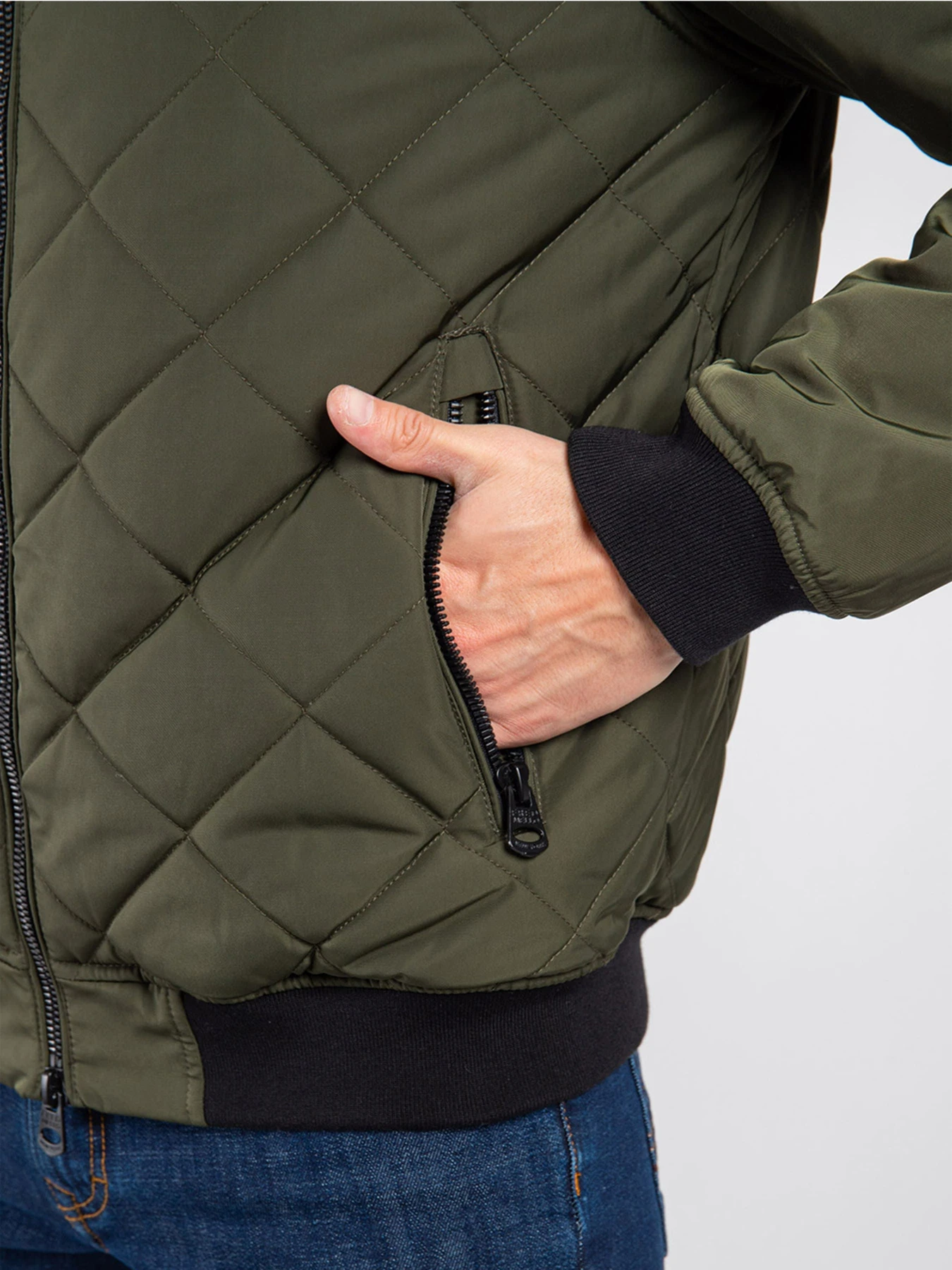 Куртки и дубленки Fred Mello модель FM22W09KU_ARMY Куртки и дубленки Fred Mello модель FM22W09KU_ARMY Фото