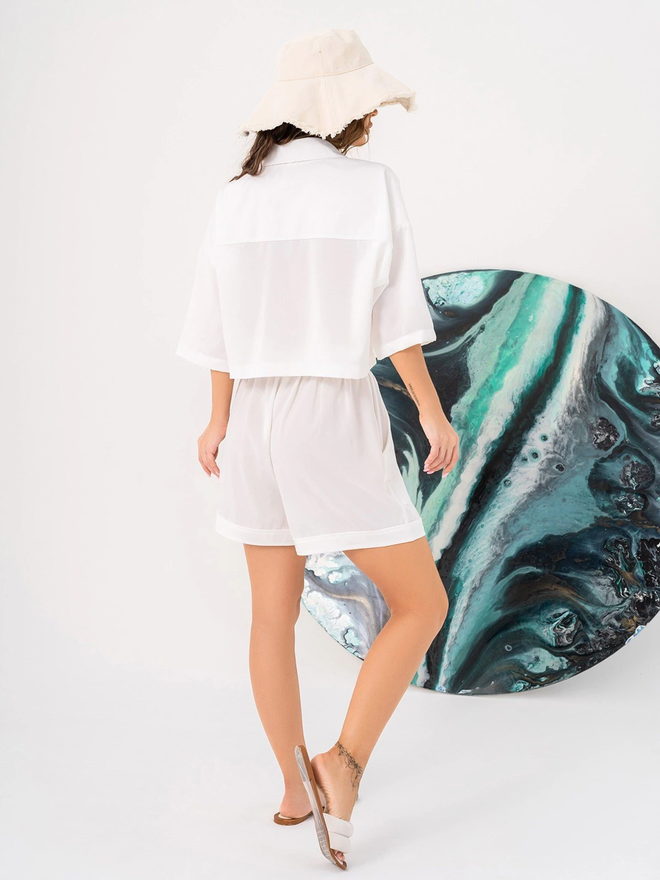 Костюми ISSA Plus модель 14039_white Костюми ISSA Plus модель 14039_white Фото
