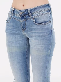 Джинсы Mustang Jeans модель 1010914 Фото