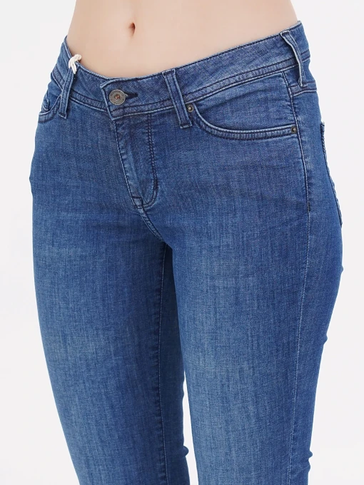 Бавовняні Жіночі Завужені джинси Mustang Jeans фото 3