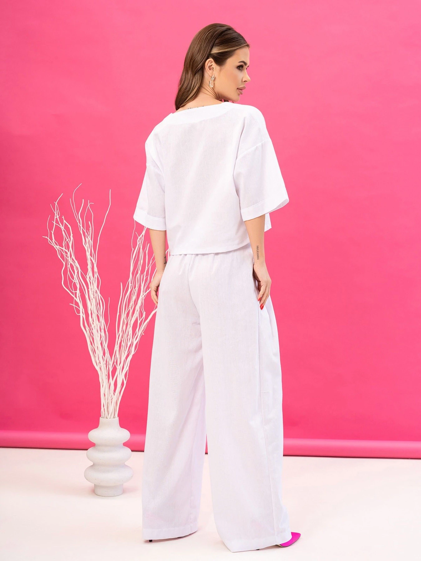 Костюмы ISSA Plus модель 14047_white Костюмы ISSA Plus модель 14047_white Фото
