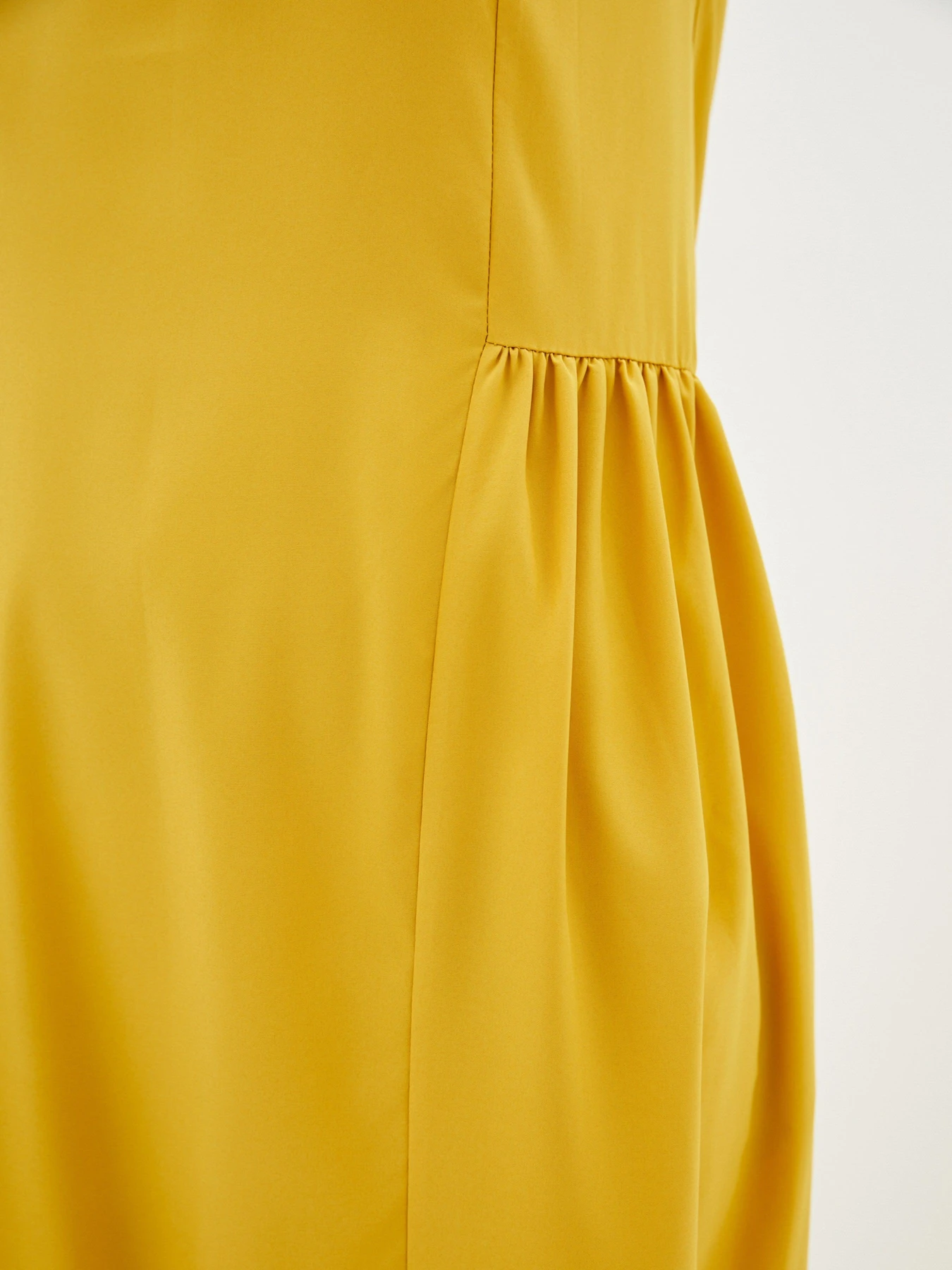 Сукні ISSA Plus модель 10630_yellow Сукні ISSA Plus модель 10630_yellow Фото