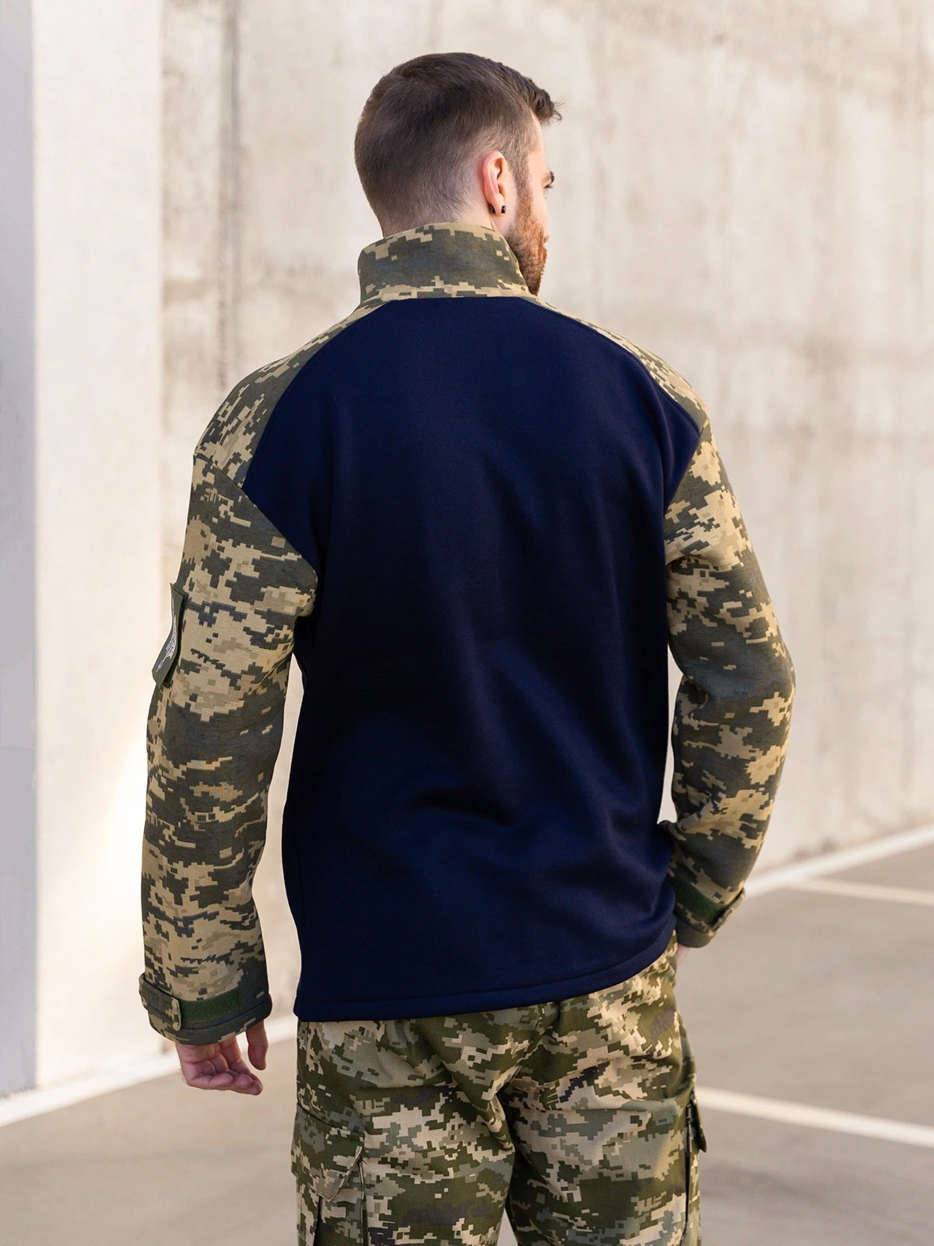 Худи и свитшоты ISSA Plus модель GN-485_darkblue Худи и свитшоты ISSA Plus модель GN-485_darkblue Фото