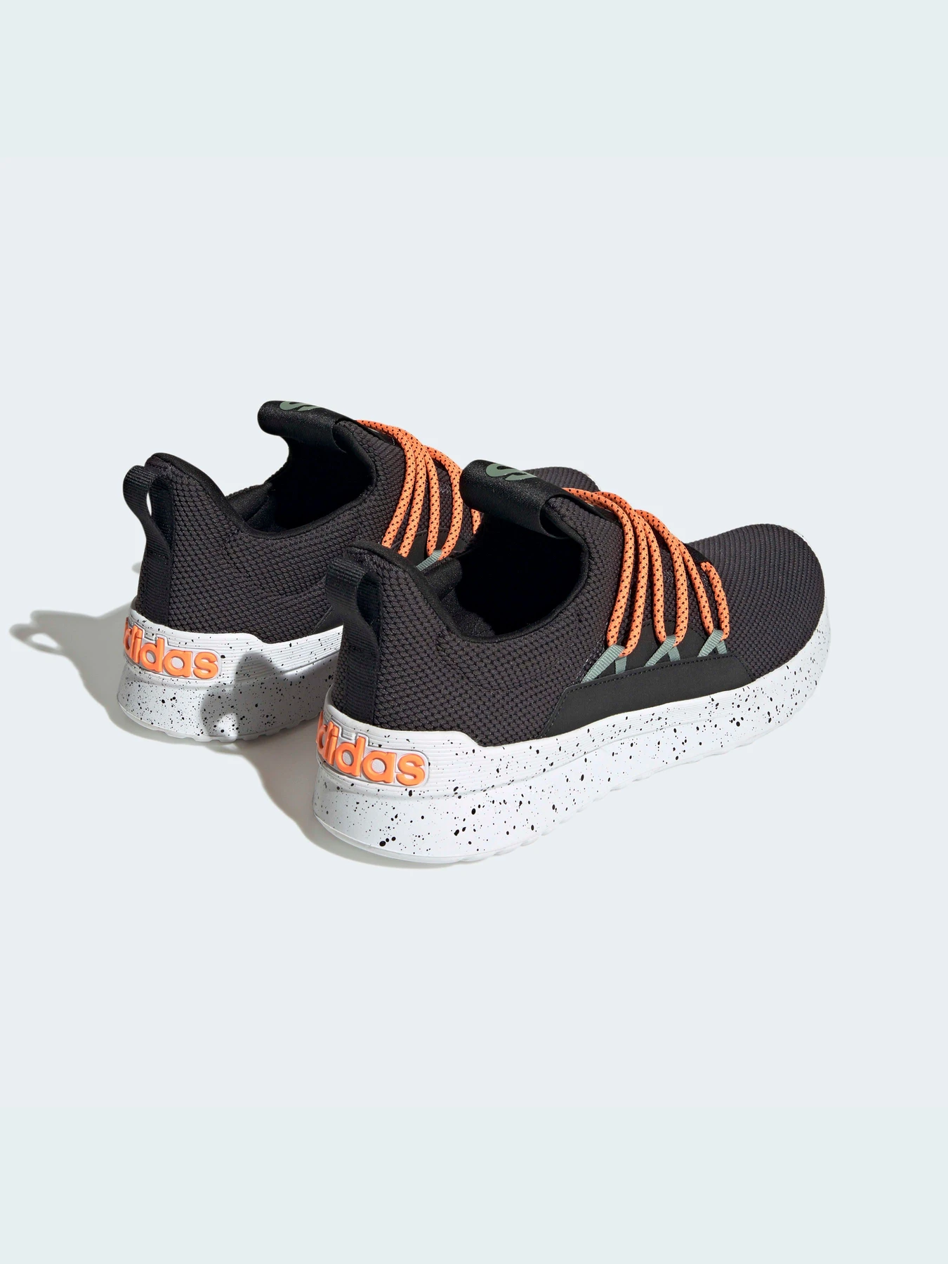 Кроссовки Adidas модель HP2678 Фото