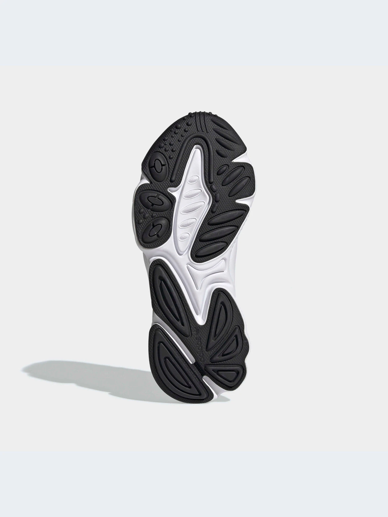 Кроссовки Adidas Ozweego модель EE7773 Кроссовки Adidas Ozweego модель EE7773 Фото