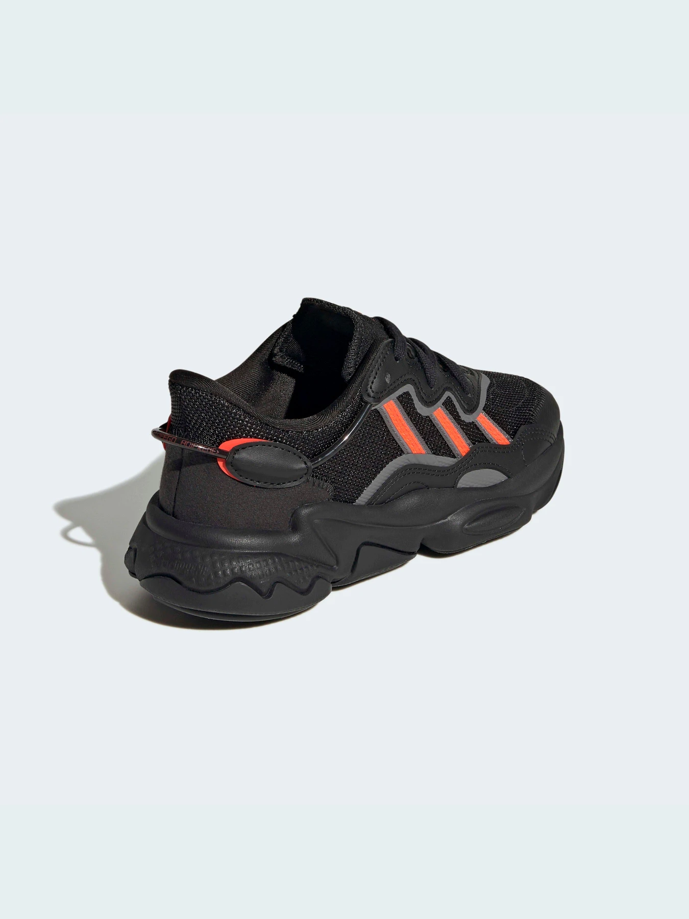Кроссовки Adidas Ozweego модель GV8888 Фото