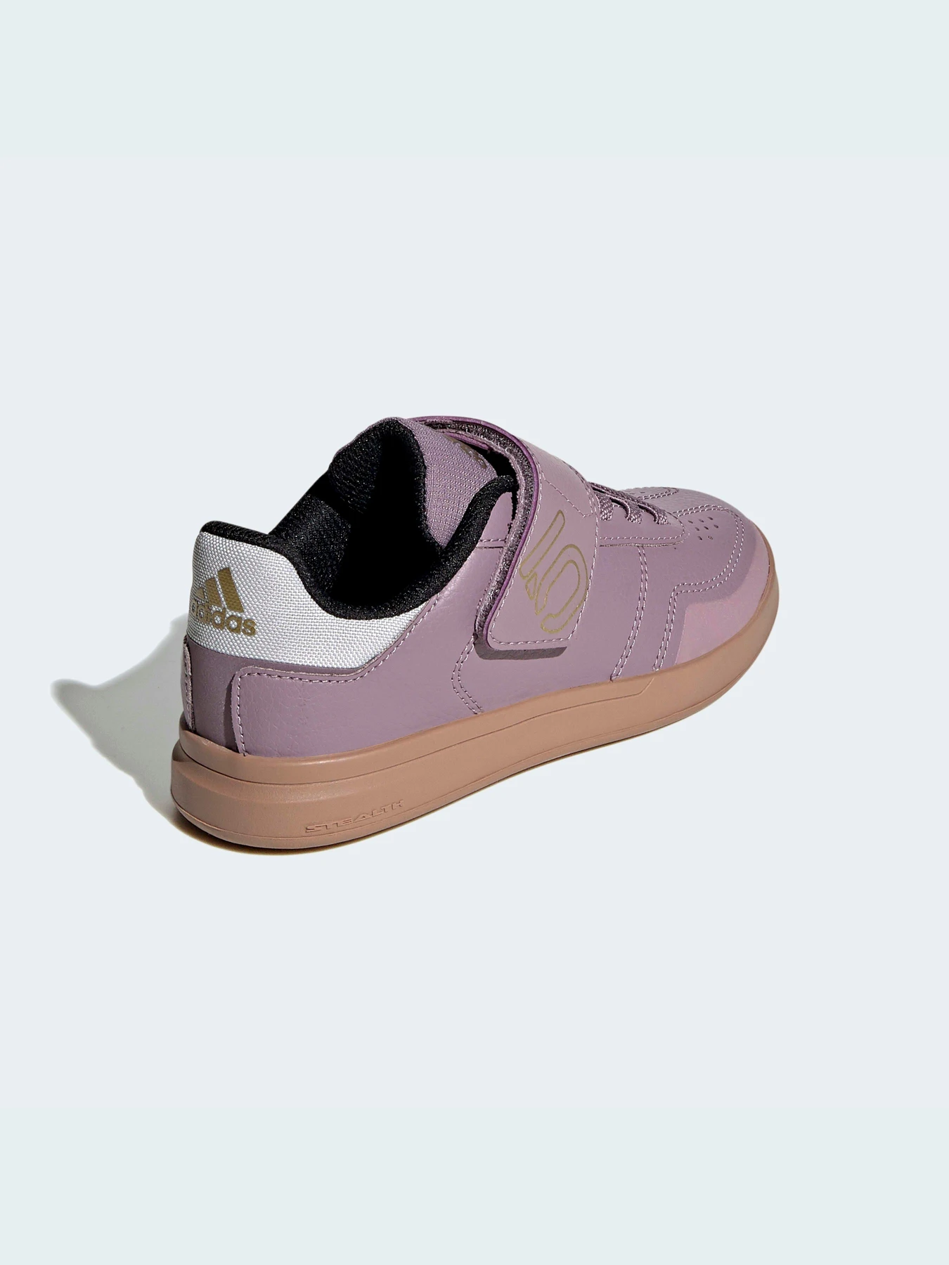 Кросівки Adidas модель EH3528 Кросівки Adidas модель EH3528 Фото