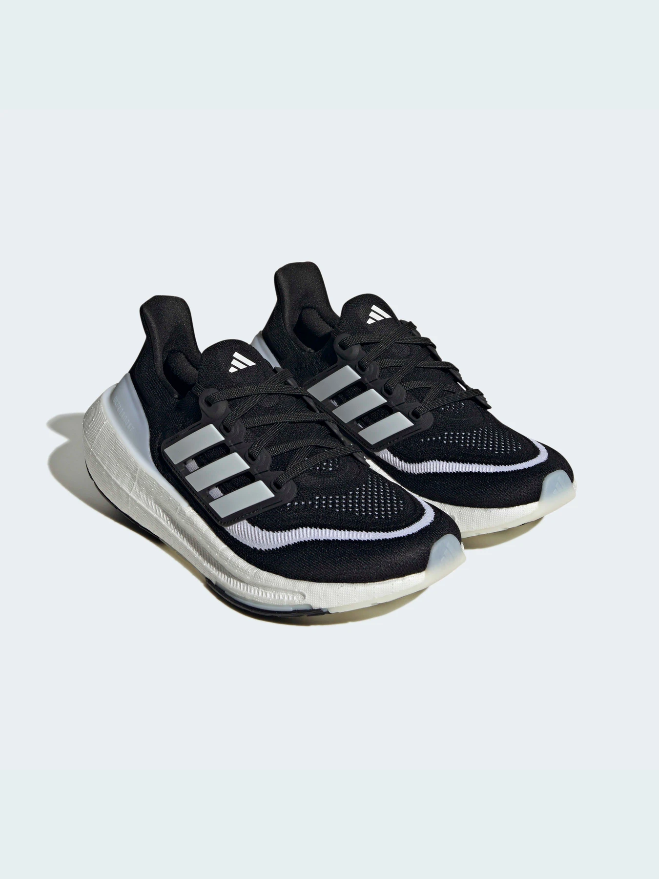 Кроссовки Adidas Ultraboost модель HQ6345 Фото