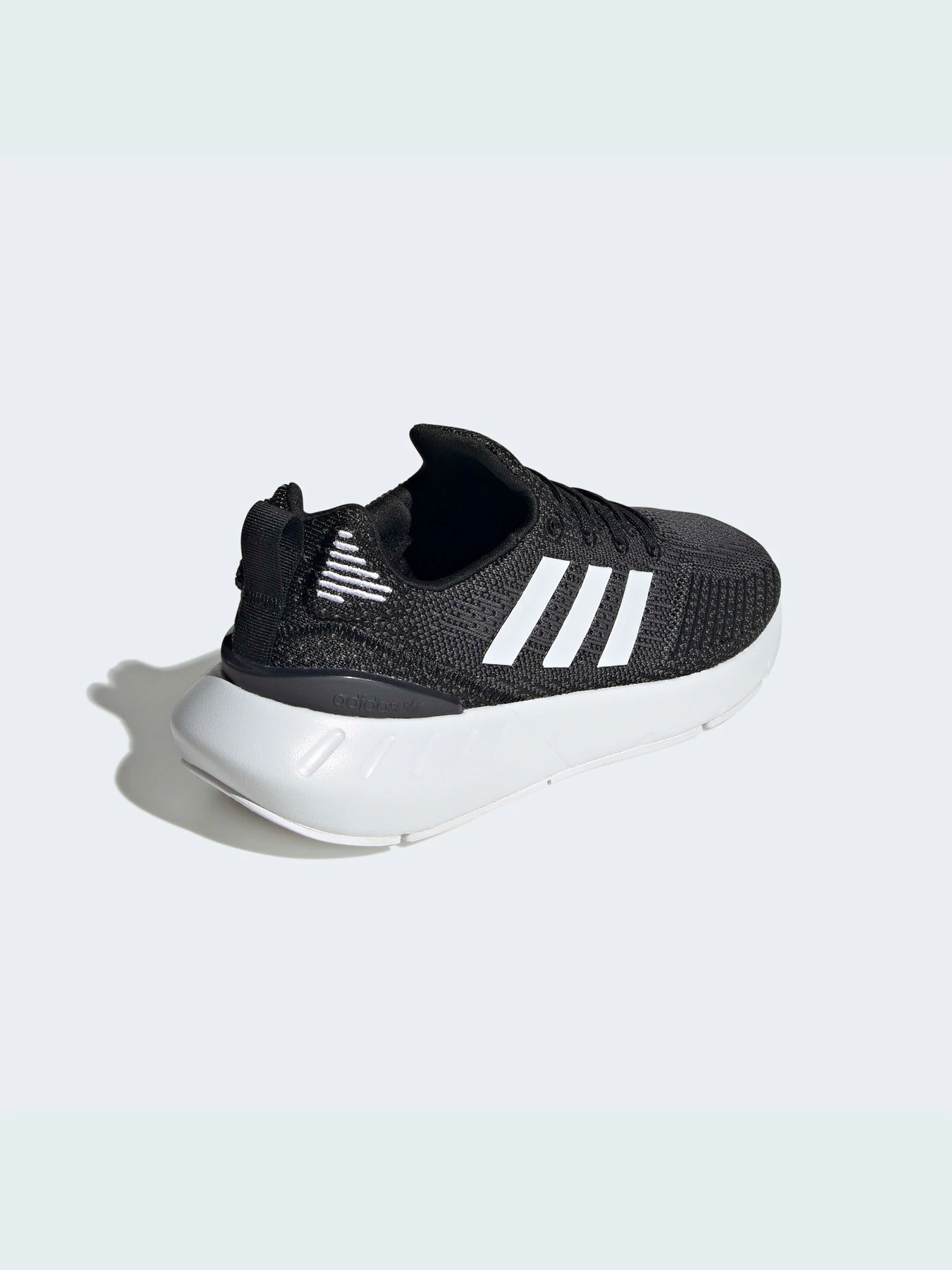 Кросівки Adidas Swift модель GV7971 Кросівки Adidas Swift модель GV7971 Фото