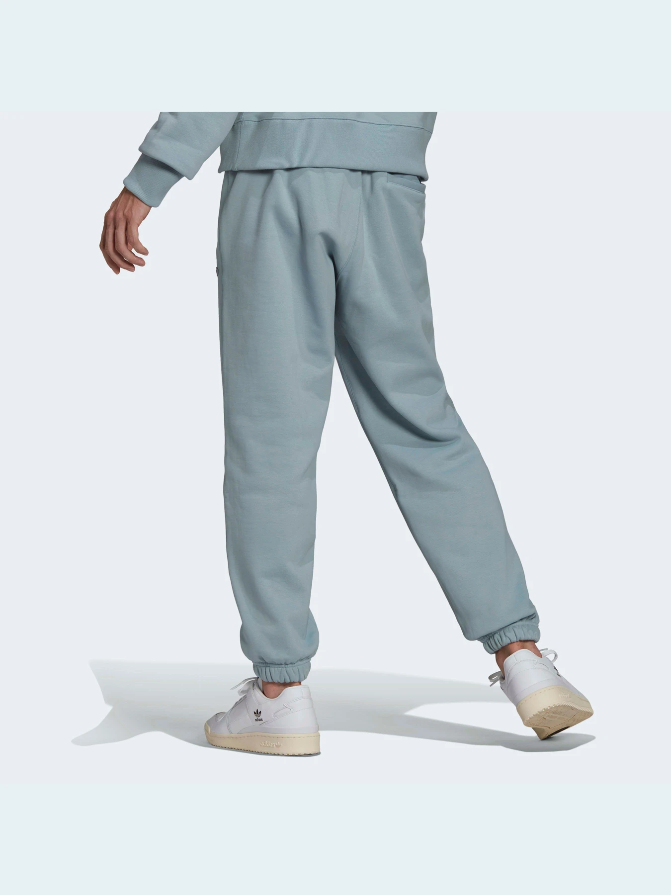 Брюки Adidas Adicolor модель HC4537 Брюки Adidas Adicolor модель HC4537 Фото