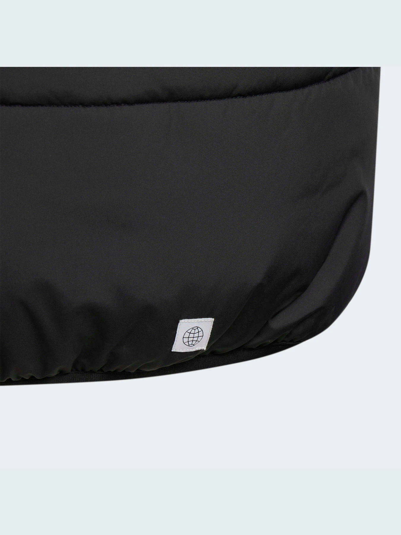 Куртки и дубленки Adidas модель HM5178 Куртки и дубленки Adidas модель HM5178 Фото