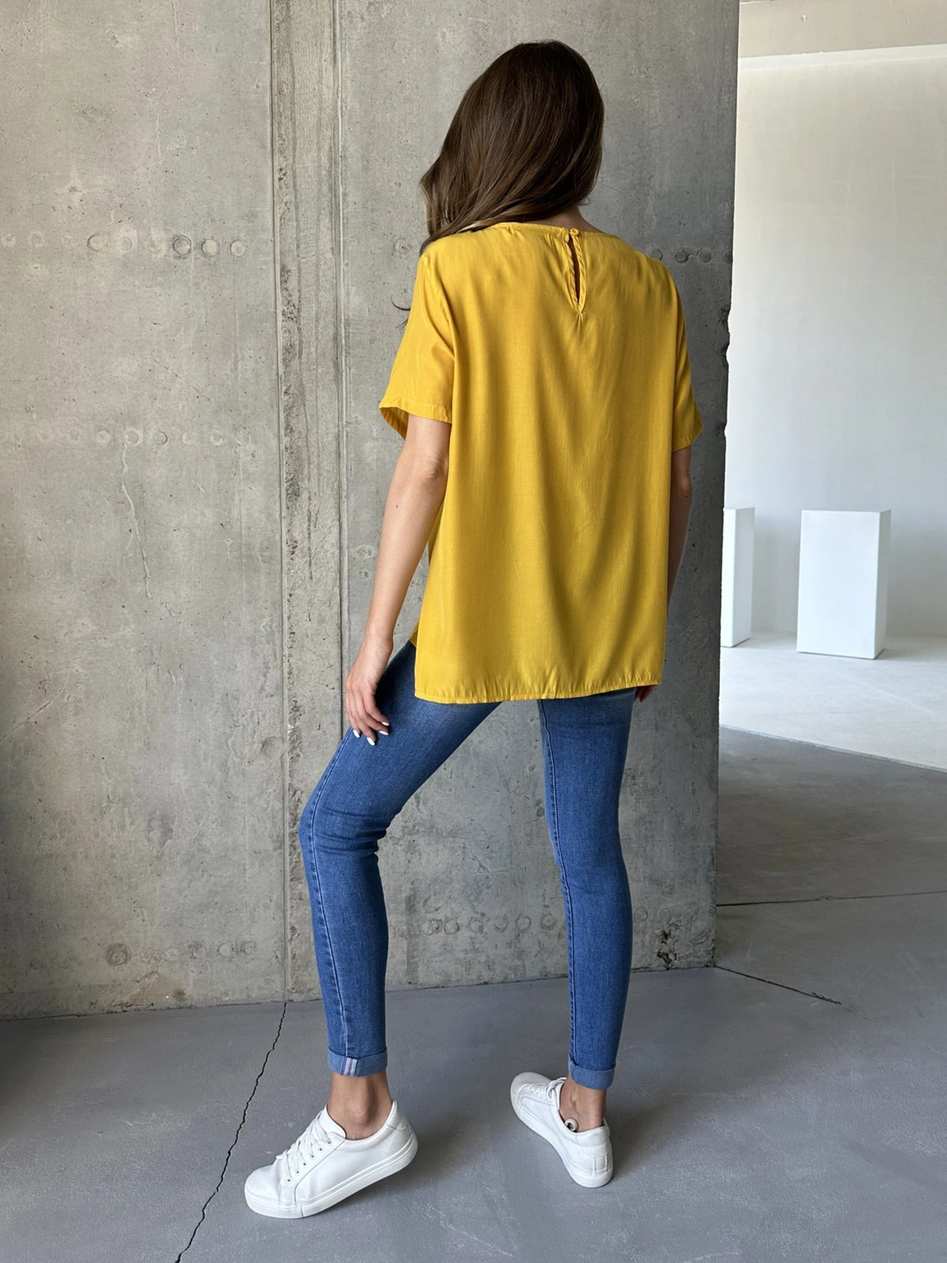 Рубашки ISSA Plus модель WN20-493_mustard Фото