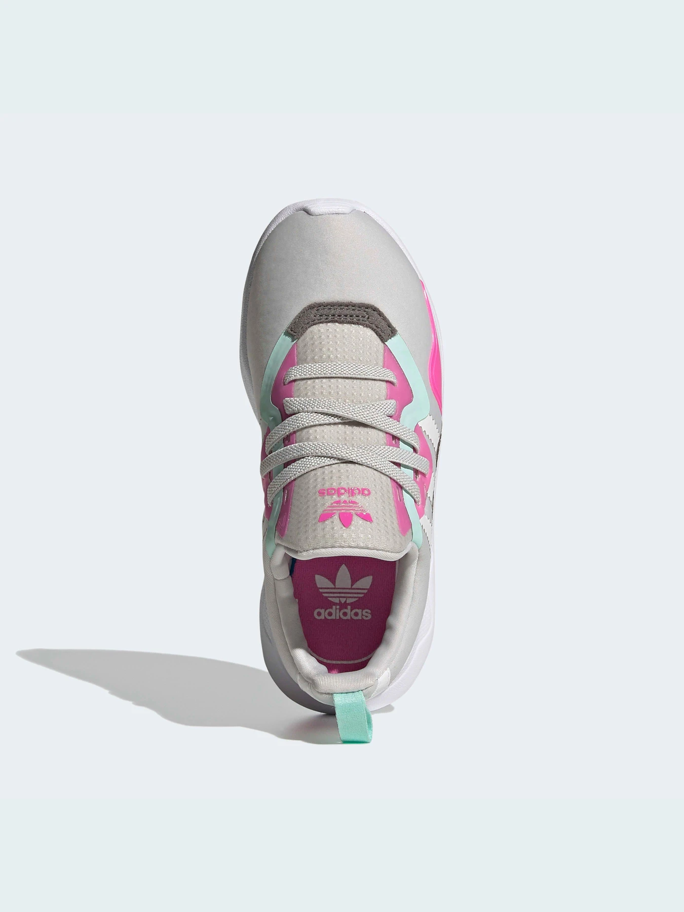 Кроссовки Adidas модель FX5324 Кроссовки Adidas модель FX5324 Фото