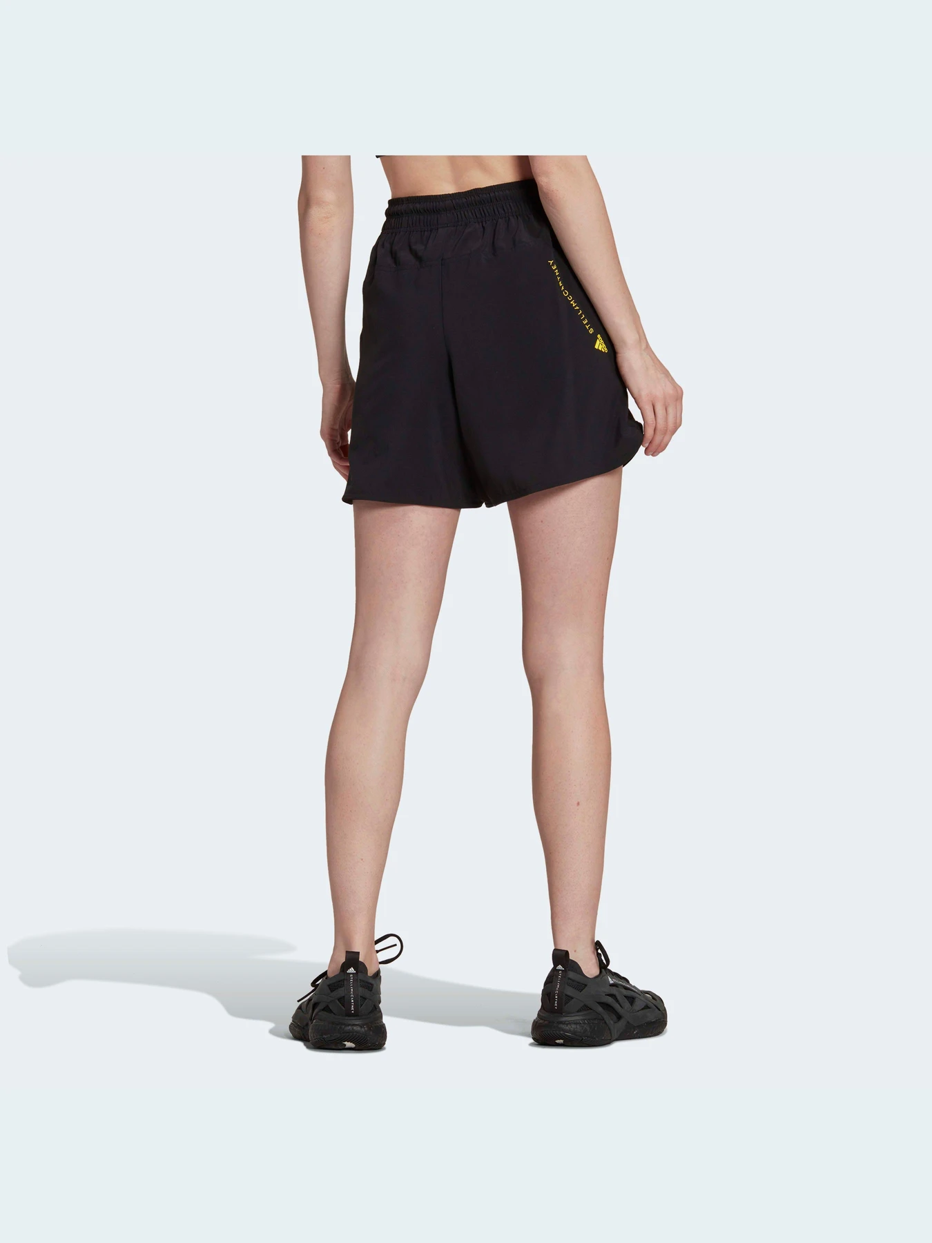 Шорты Adidas модель HI6028 Шорты Adidas модель HI6028 Фото