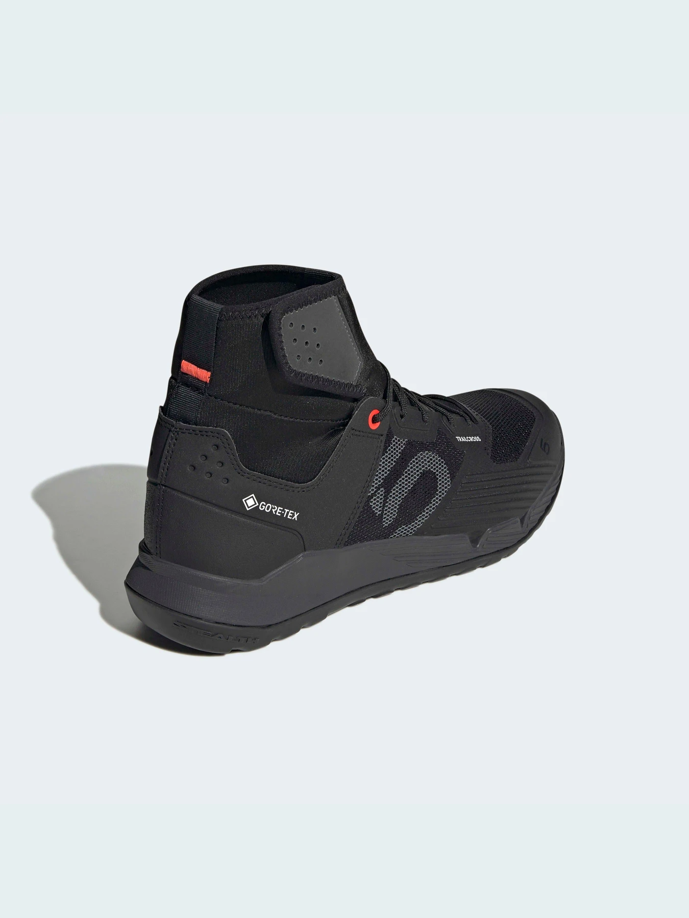 Кроссовки Adidas модель S29146 Кроссовки Adidas модель S29146 Фото
