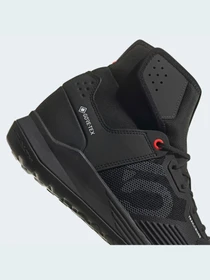 Кроссовки Adidas модель S29146 Фото