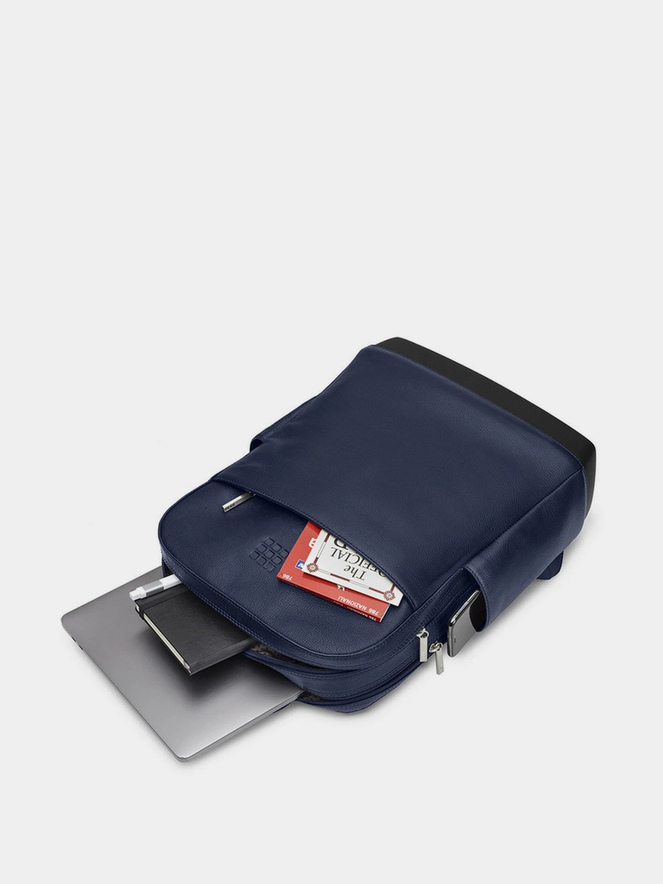 Рюкзаки Moleskine Classic модель ET84PBKB20 Рюкзаки Moleskine Classic модель ET84PBKB20 Фото