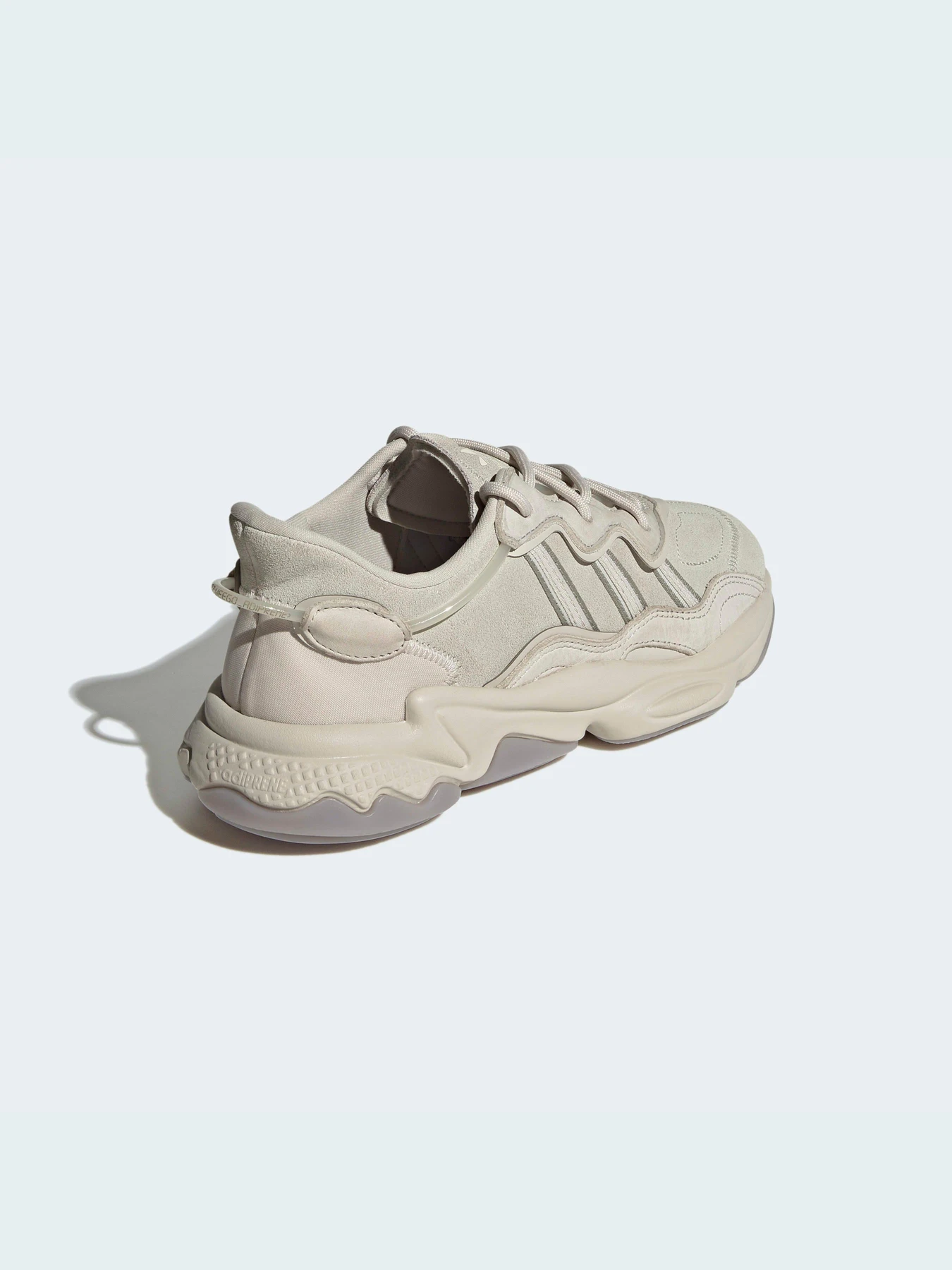Кроссовки Adidas Ozweego модель GY6177 Кроссовки Adidas Ozweego модель GY6177 Фото