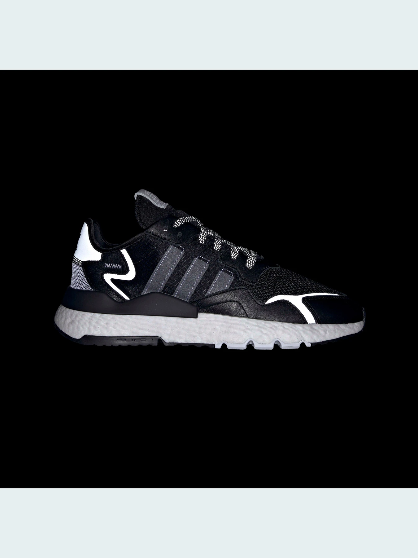 Кроссовки Adidas модель FW2055 Кроссовки Adidas модель FW2055 Фото