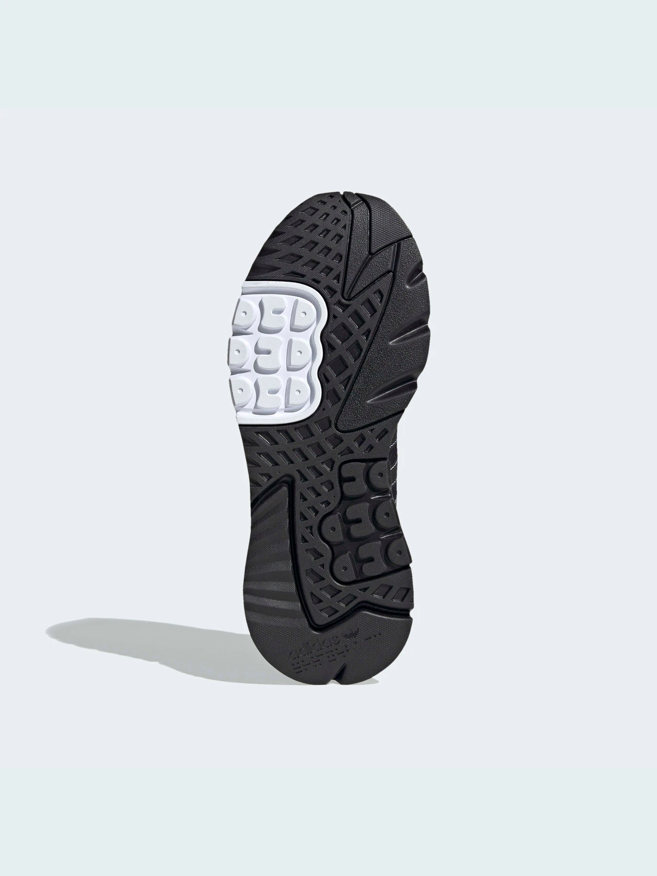Кроссовки Adidas модель FW2055 Кроссовки Adidas модель FW2055 Фото