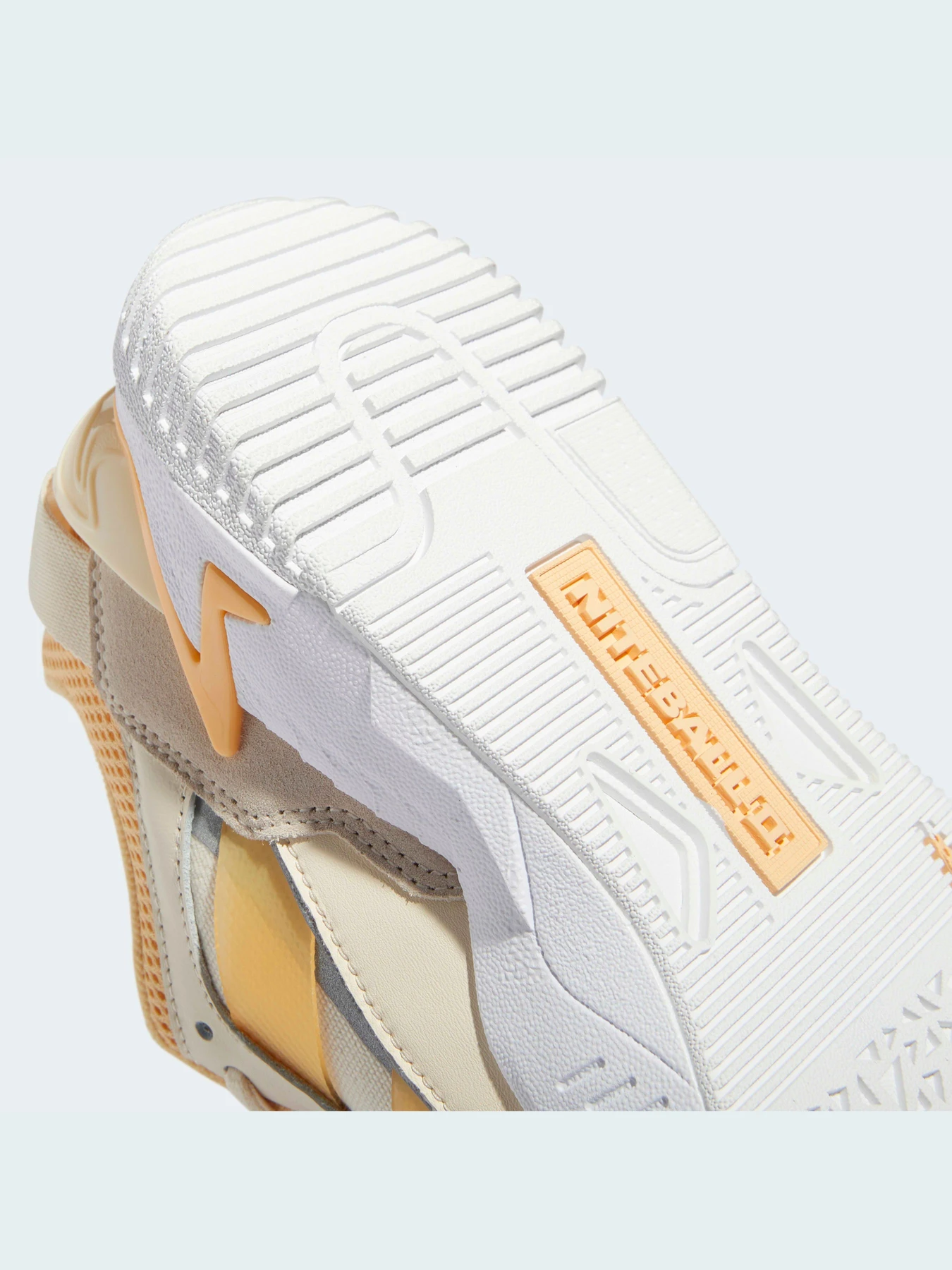 Кроссовки Adidas модель GW0884 Фото